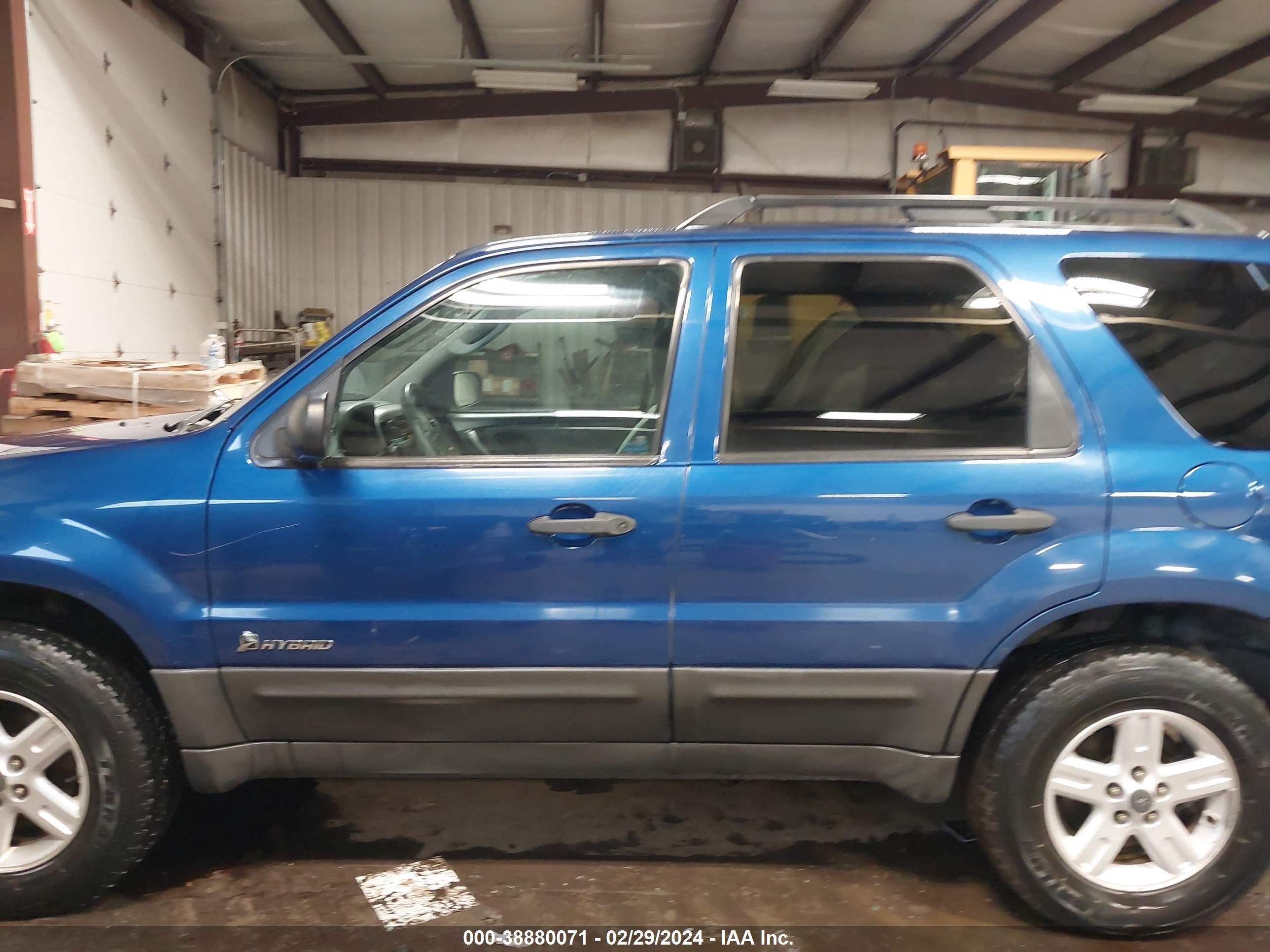 Photo 13 VIN: 1FMCU59H77KC08121 - FORD ESCAPE 