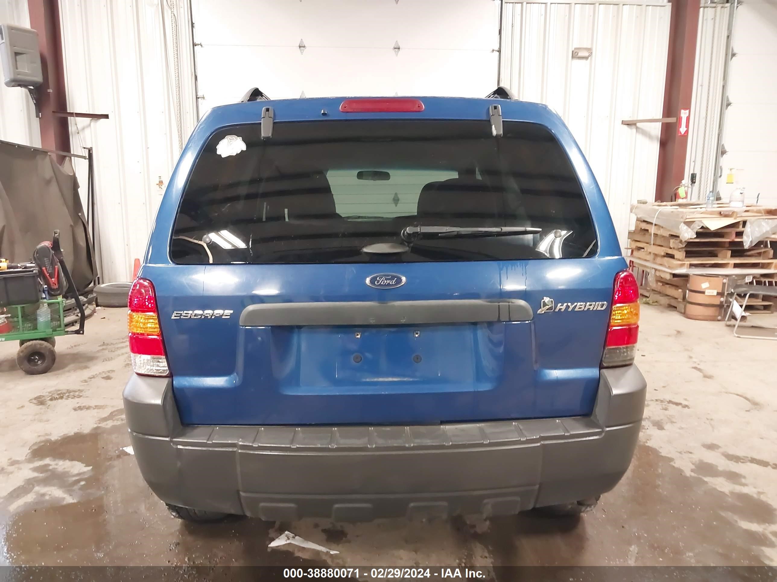 Photo 15 VIN: 1FMCU59H77KC08121 - FORD ESCAPE 