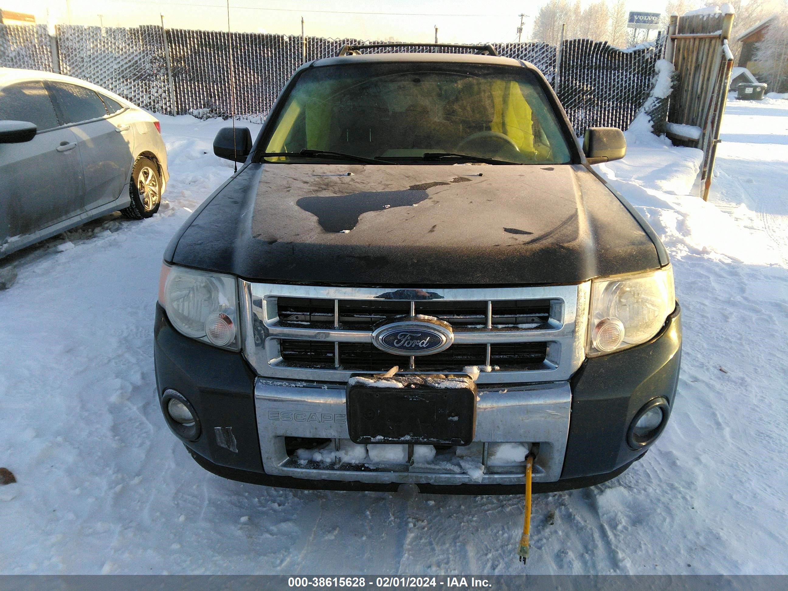 Photo 11 VIN: 1FMCU59H78KE46312 - FORD ESCAPE 