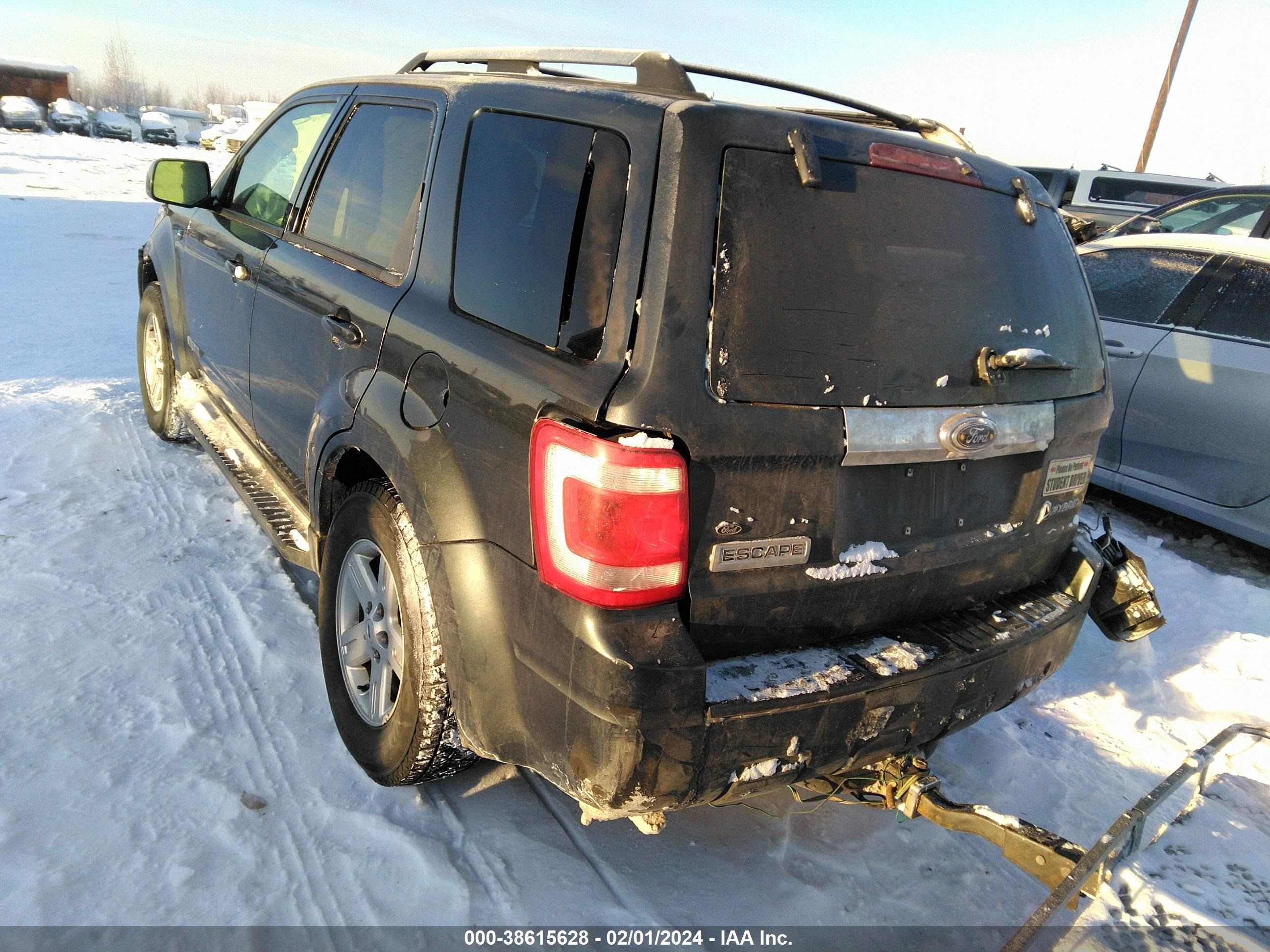 Photo 2 VIN: 1FMCU59H78KE46312 - FORD ESCAPE 