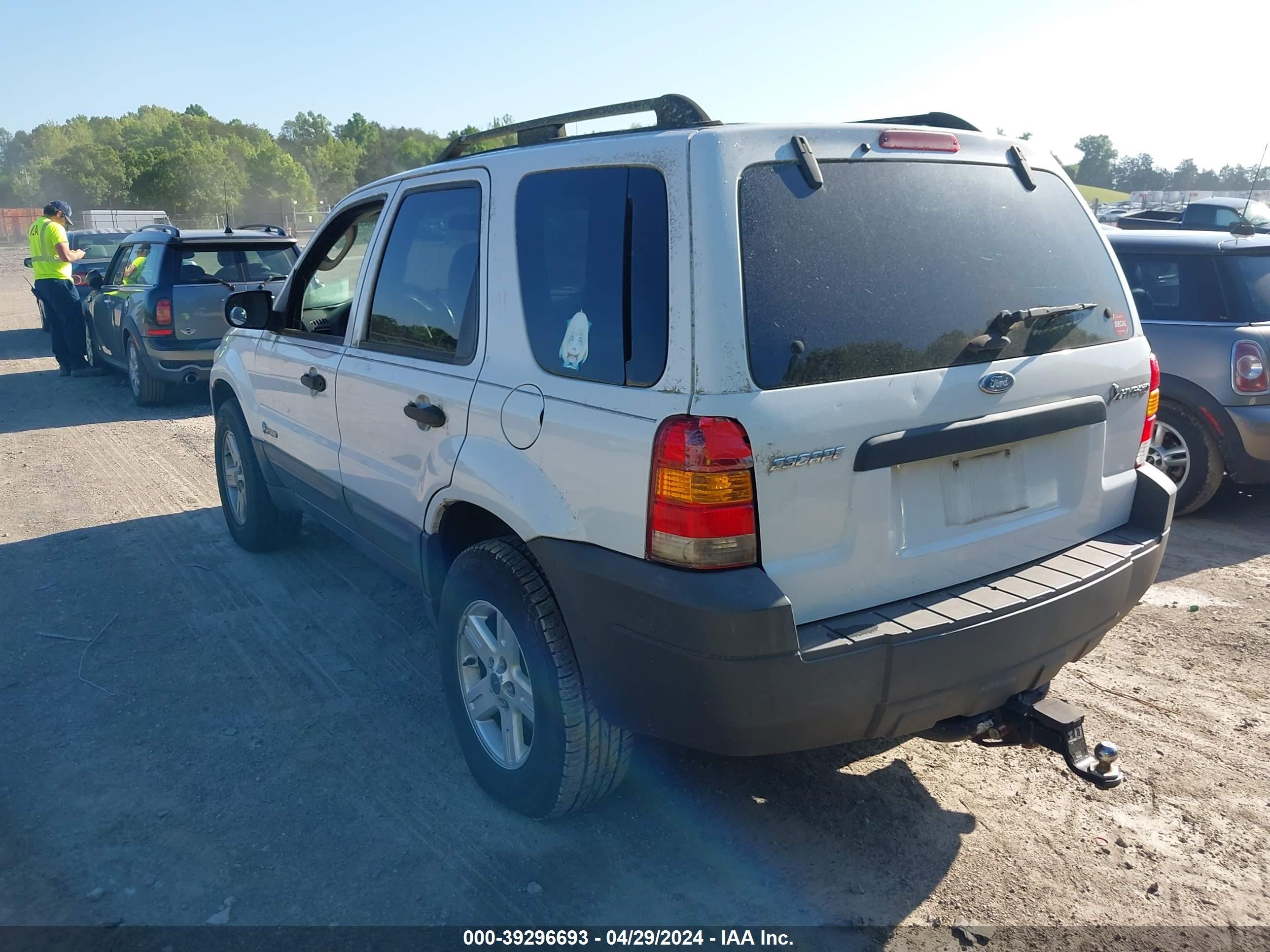 Photo 2 VIN: 1FMCU59H87KA45060 - FORD ESCAPE 