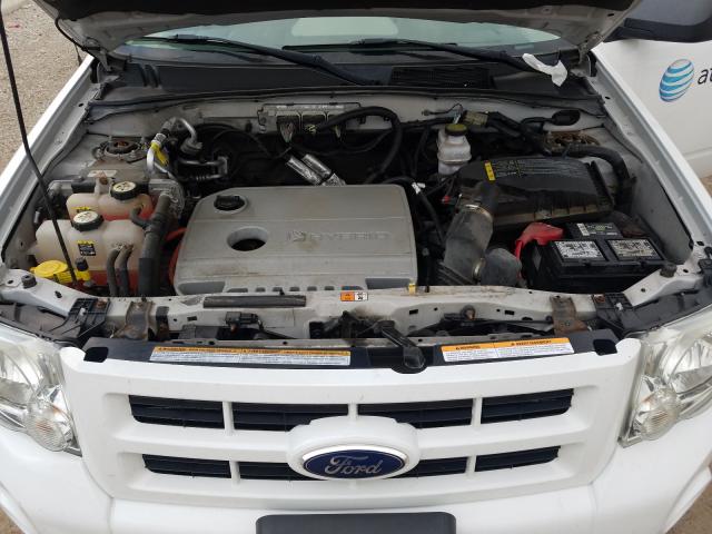 Photo 6 VIN: 1FMCU5K33BKB48846 - FORD ESCAPE 