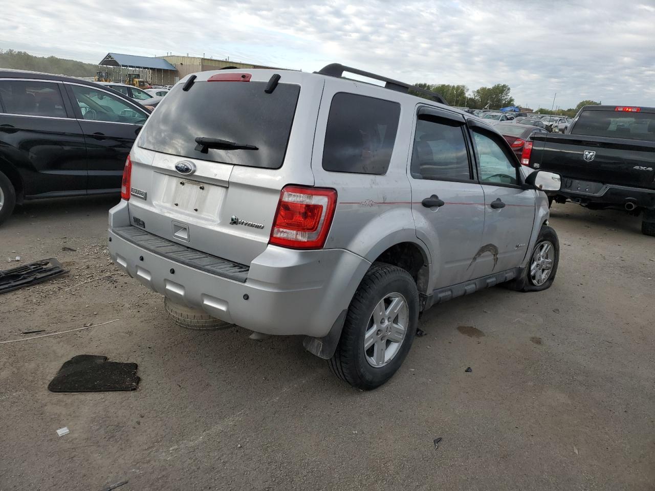 Photo 2 VIN: 1FMCU5K34AKD22096 - FORD ESCAPE 