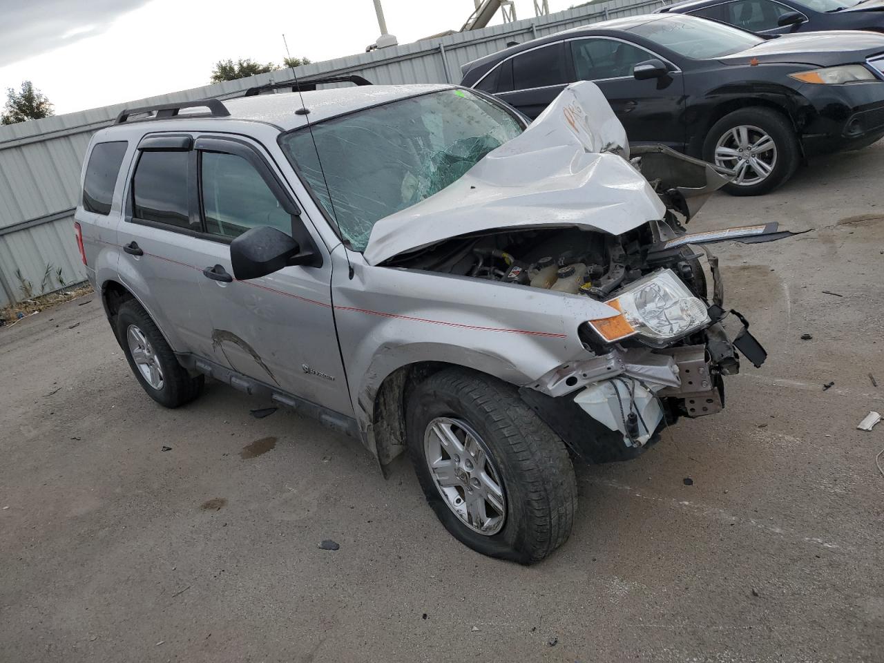 Photo 3 VIN: 1FMCU5K34AKD22096 - FORD ESCAPE 