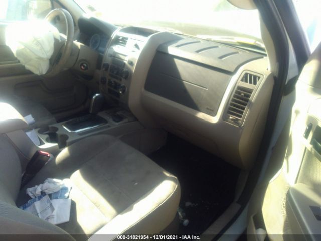 Photo 4 VIN: 1FMCU5K34BKC64993 - FORD ESCAPE 