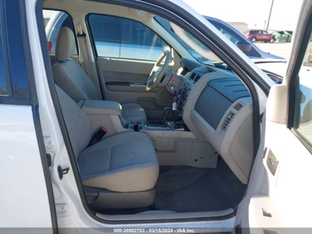 Photo 4 VIN: 1FMCU5K39AKC85689 - FORD ESCAPE HYBRID 