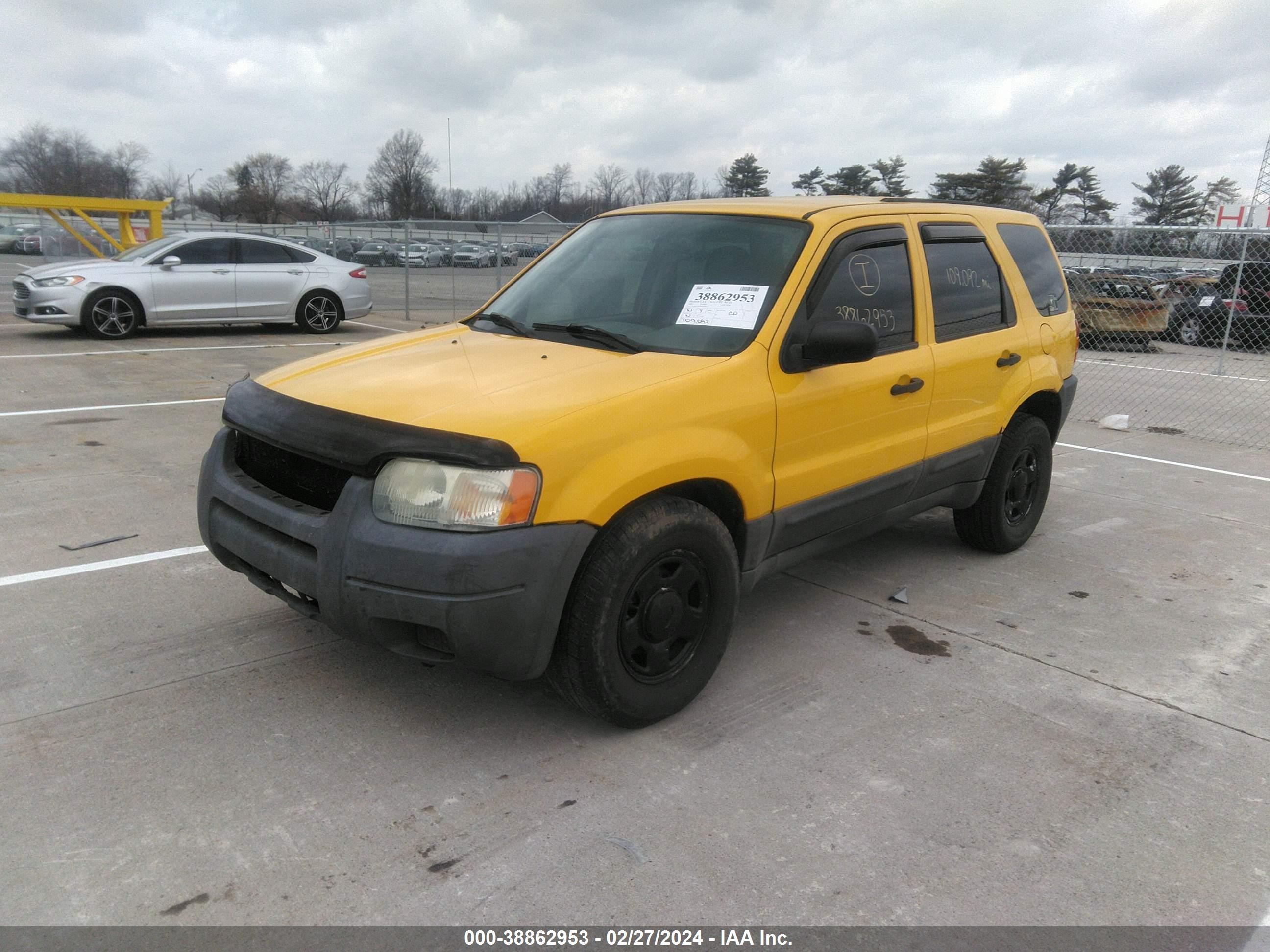 Photo 1 VIN: 1FMCU92103KD10911 - FORD ESCAPE 