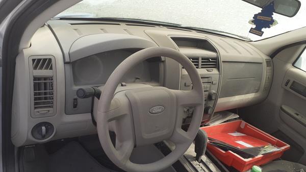 Photo 12 VIN: 1FMCU92118KB02625 - FORD ESCAPE 