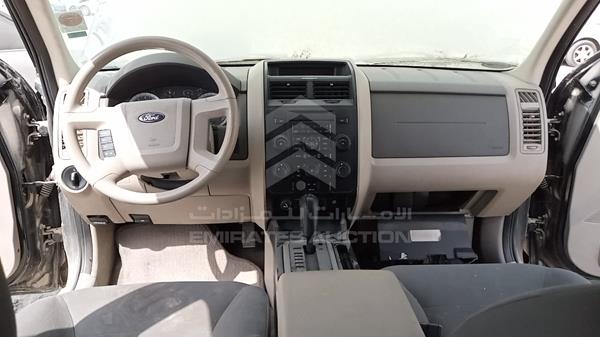 Photo 17 VIN: 1FMCU92158KA49508 - FORD ESCAPE 