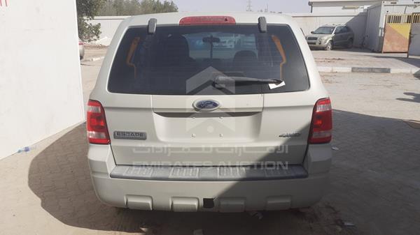 Photo 5 VIN: 1FMCU92G49KA23049 - FORD ESCAPE 