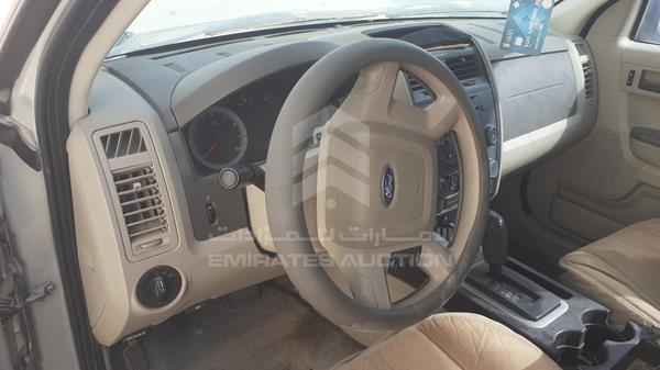 Photo 9 VIN: 1FMCU92G49KA23049 - FORD ESCAPE 