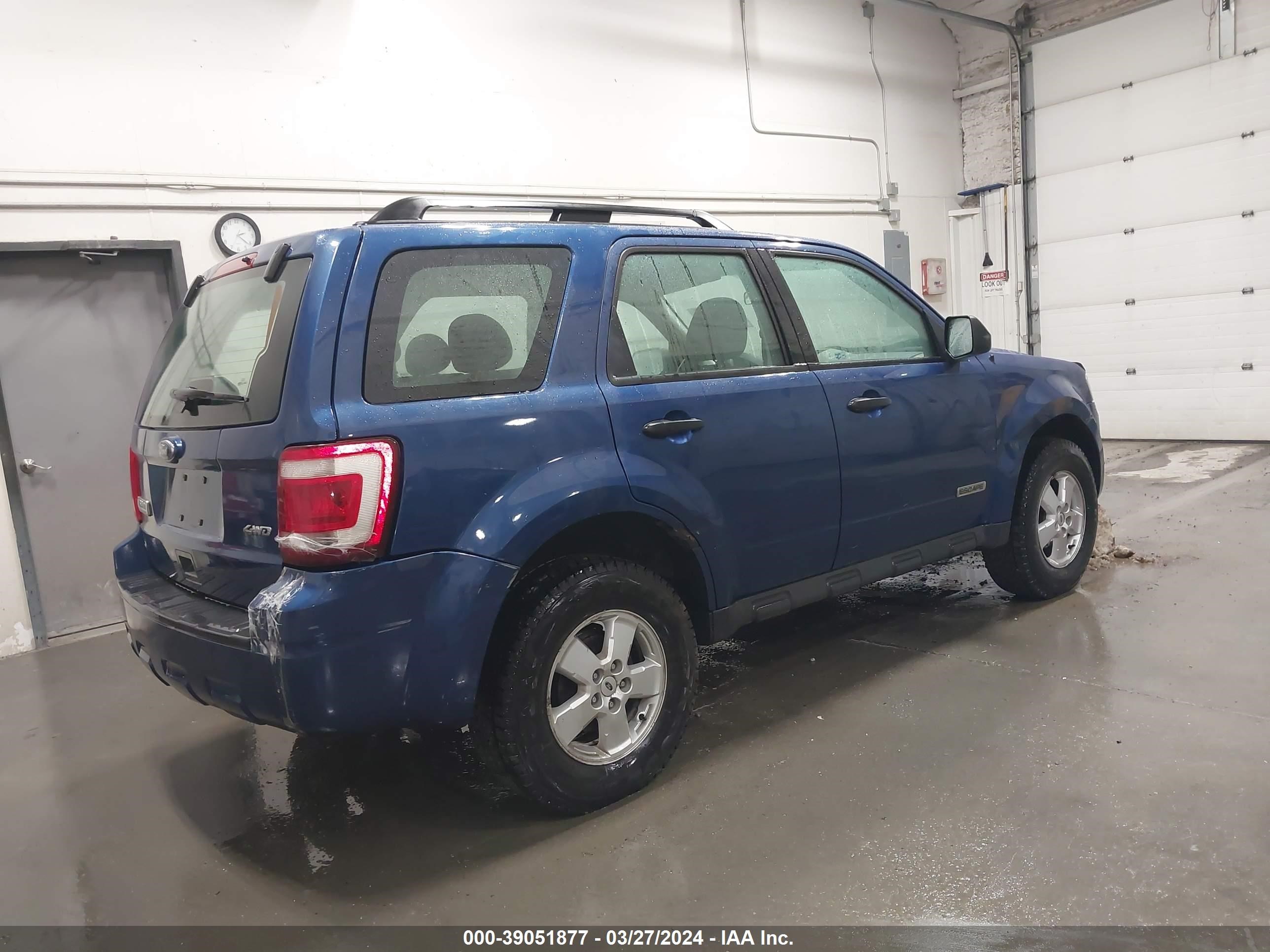 Photo 3 VIN: 1FMCU92Z68KD42615 - FORD ESCAPE 