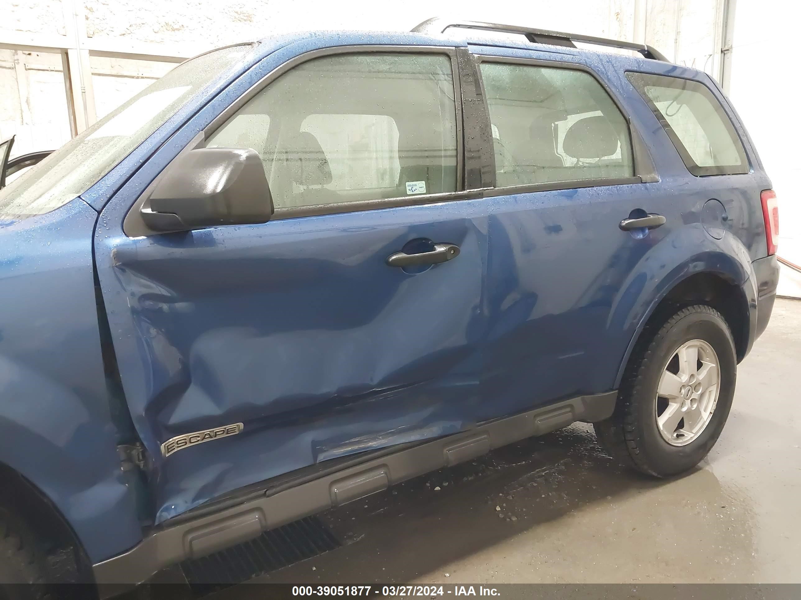 Photo 5 VIN: 1FMCU92Z68KD42615 - FORD ESCAPE 