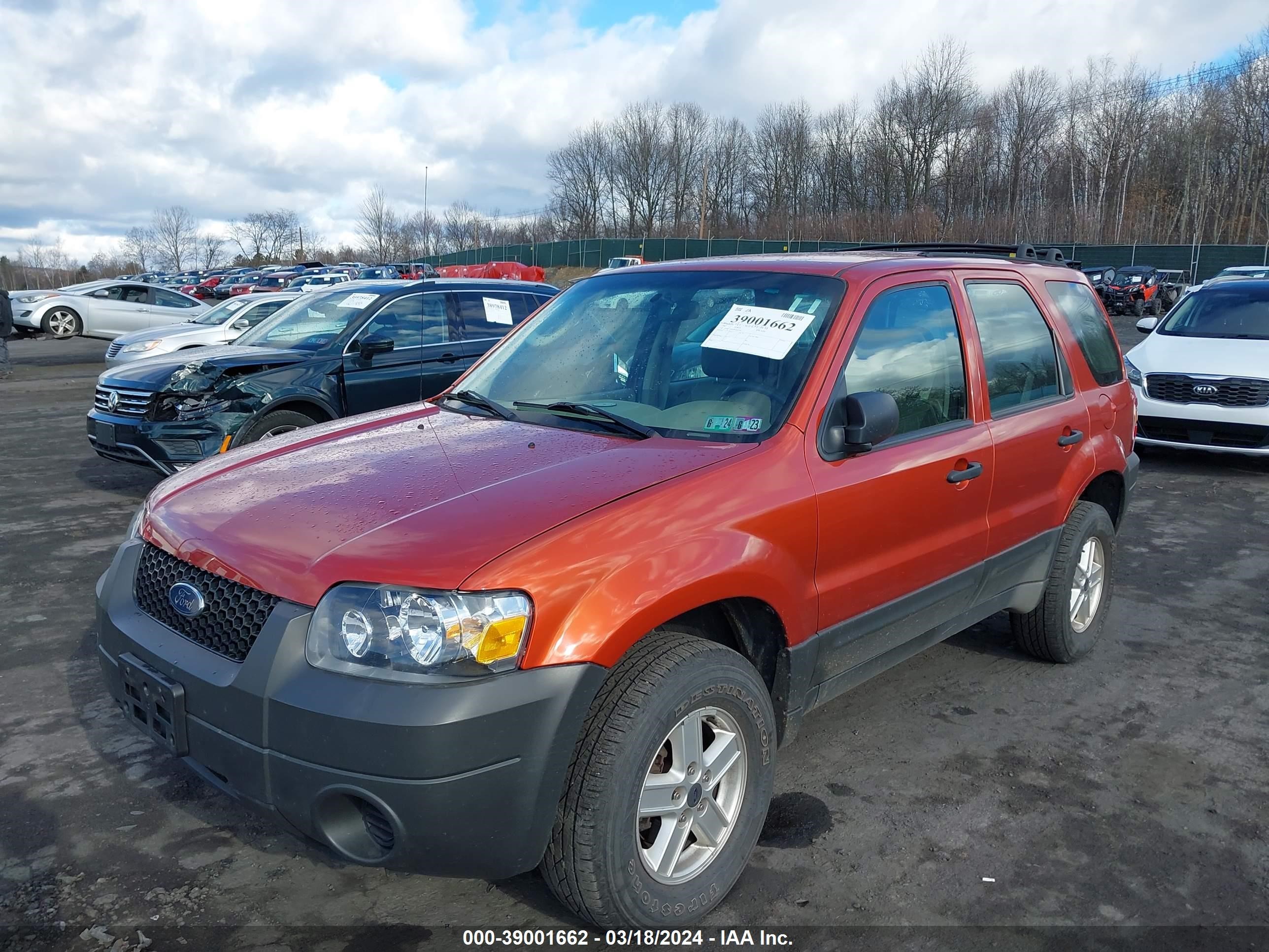 Photo 1 VIN: 1FMCU92Z97KB36140 - FORD ESCAPE 