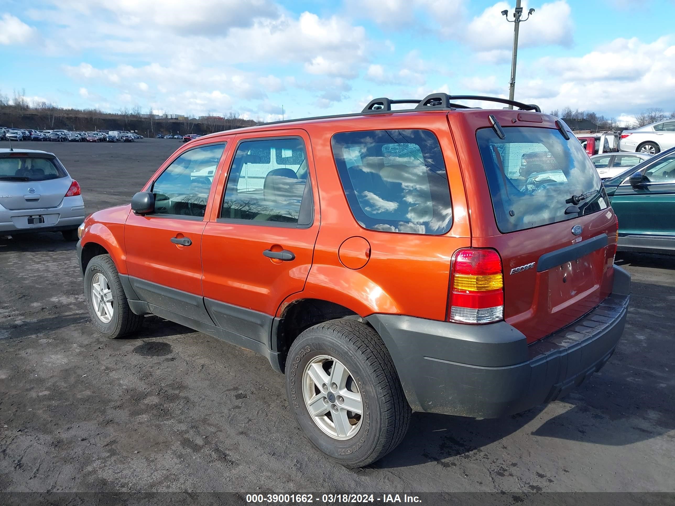 Photo 2 VIN: 1FMCU92Z97KB36140 - FORD ESCAPE 