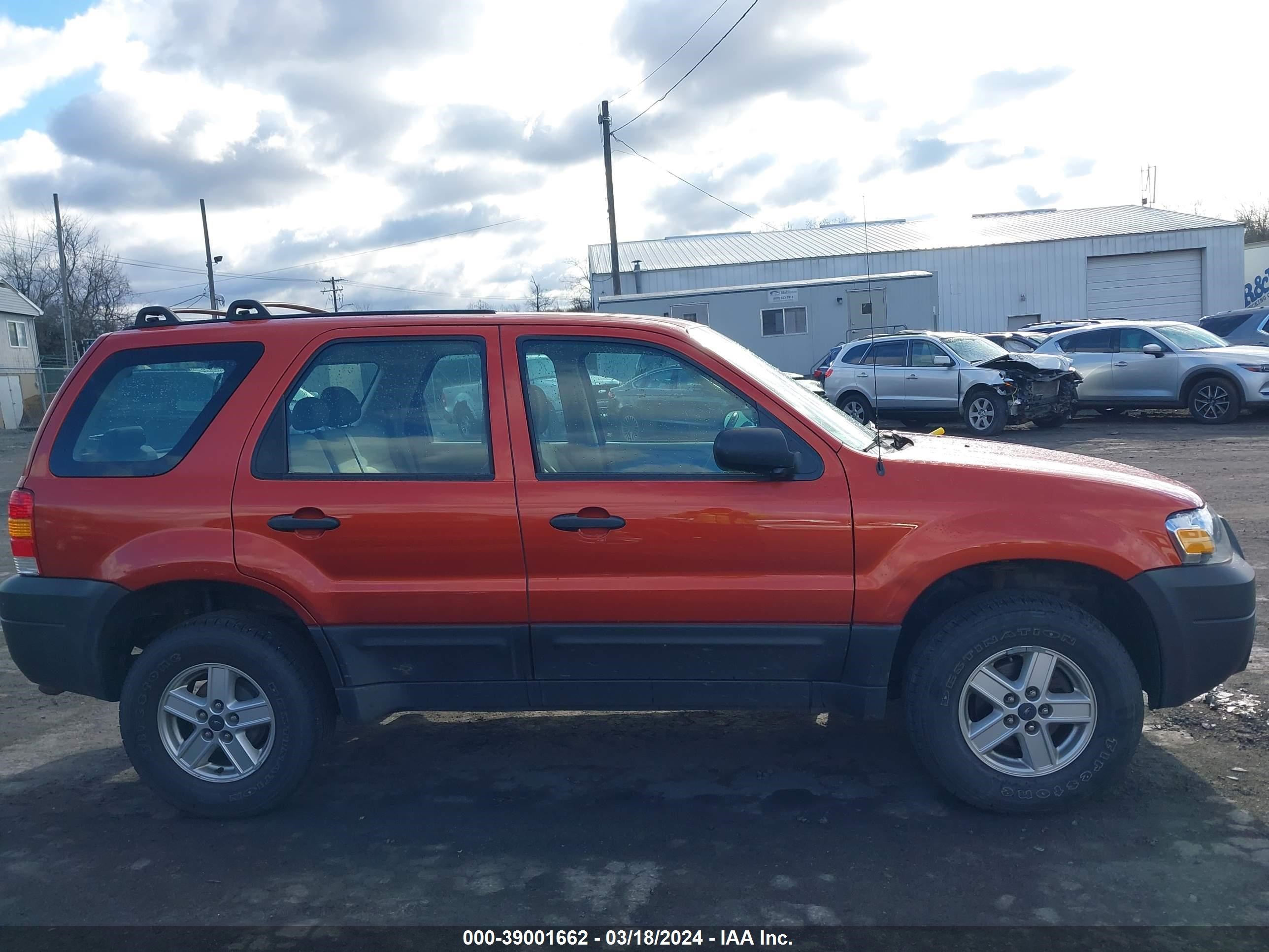 Photo 5 VIN: 1FMCU92Z97KB36140 - FORD ESCAPE 