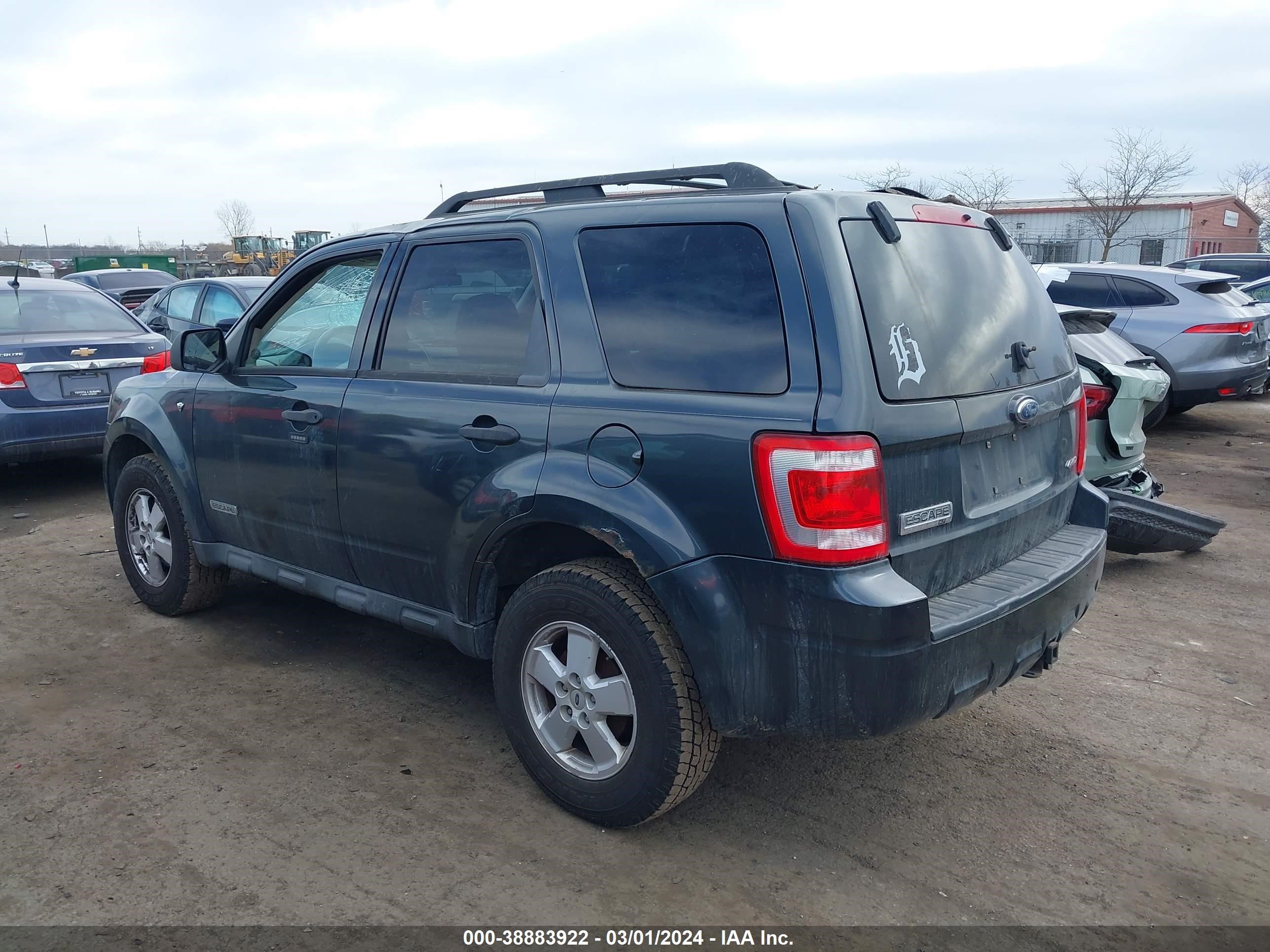 Photo 2 VIN: 1FMCU93118KA04239 - FORD ESCAPE 