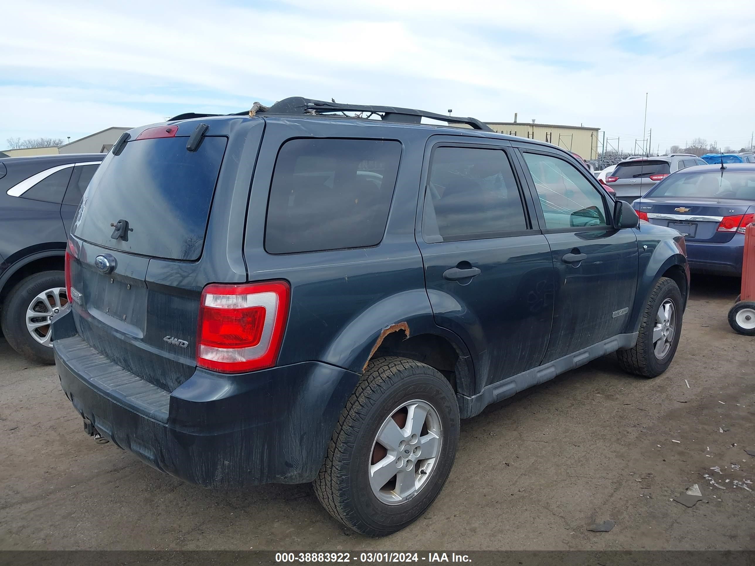 Photo 3 VIN: 1FMCU93118KA04239 - FORD ESCAPE 