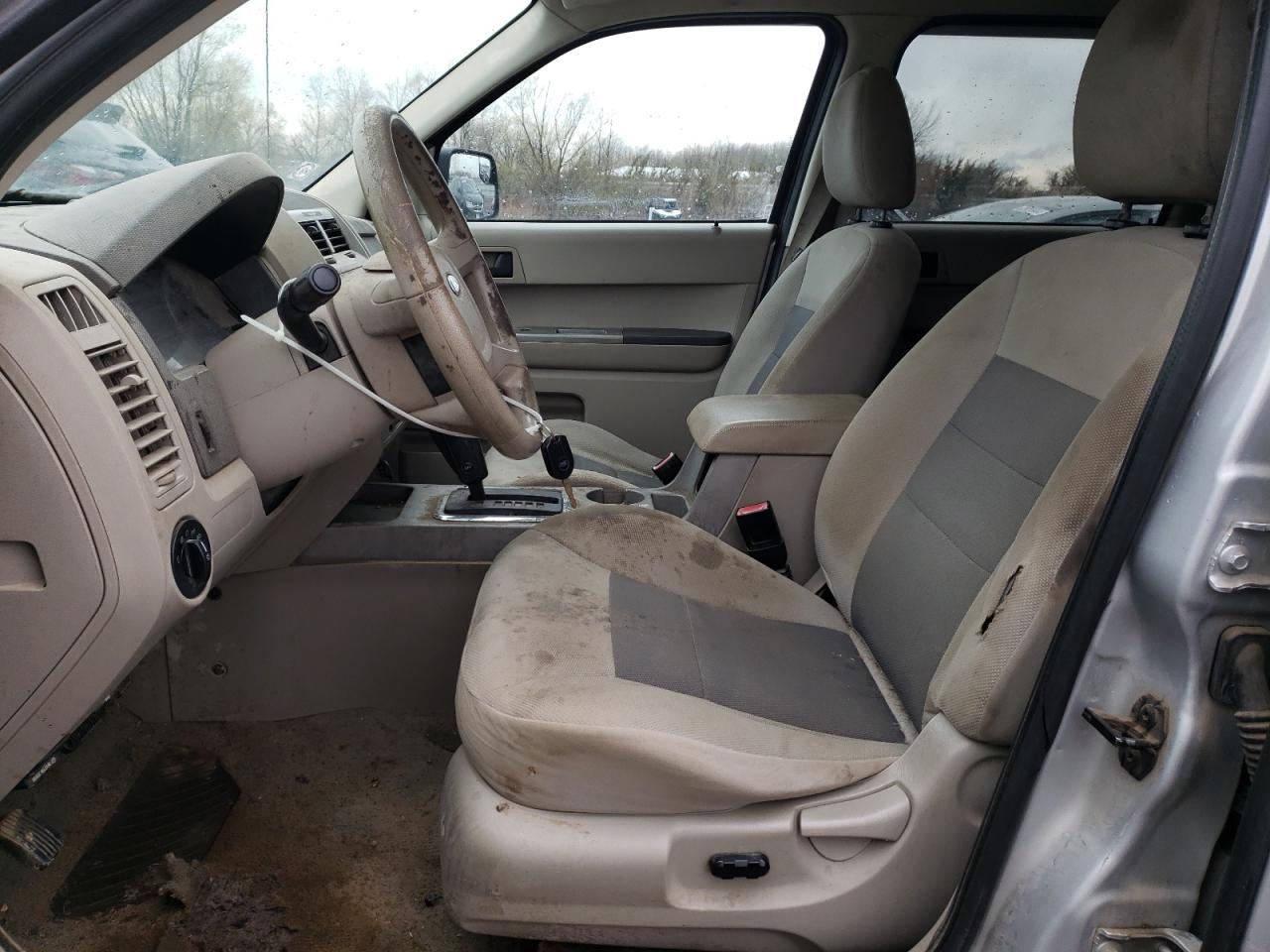 Photo 6 VIN: 1FMCU93118KC91307 - FORD ESCAPE 