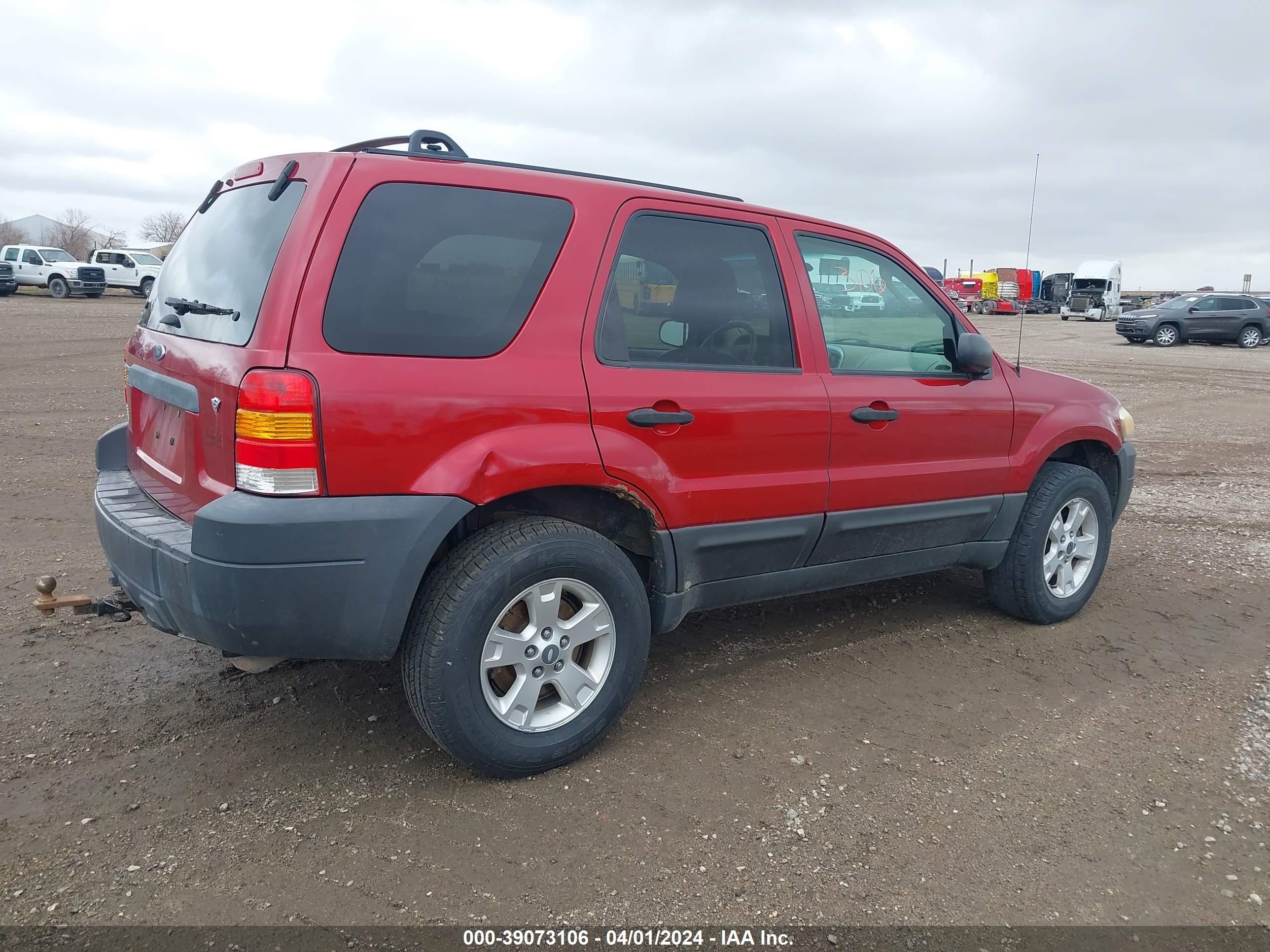 Photo 3 VIN: 1FMCU93126KA11228 - FORD ESCAPE 