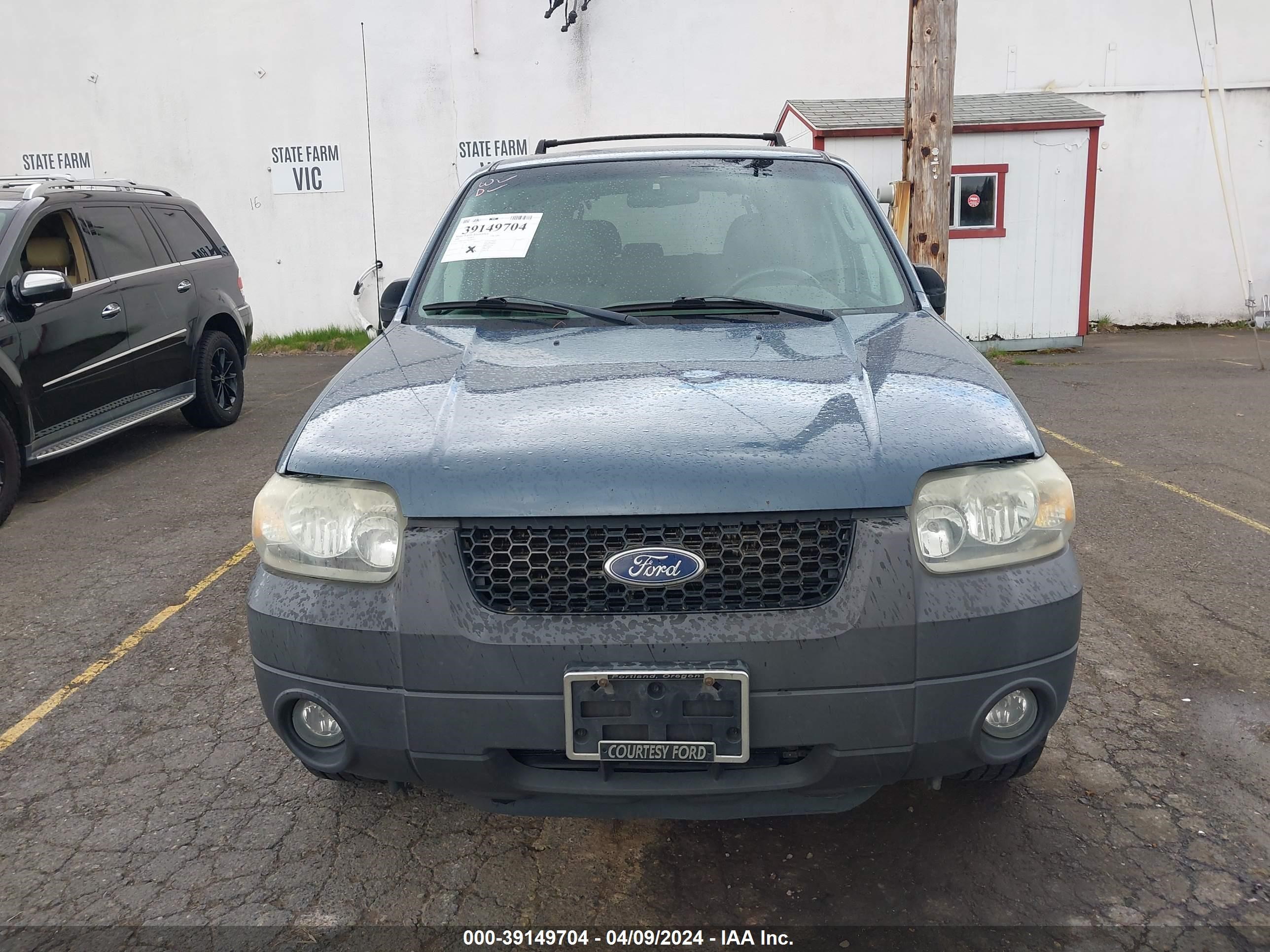 Photo 11 VIN: 1FMCU93126KA84955 - FORD ESCAPE 