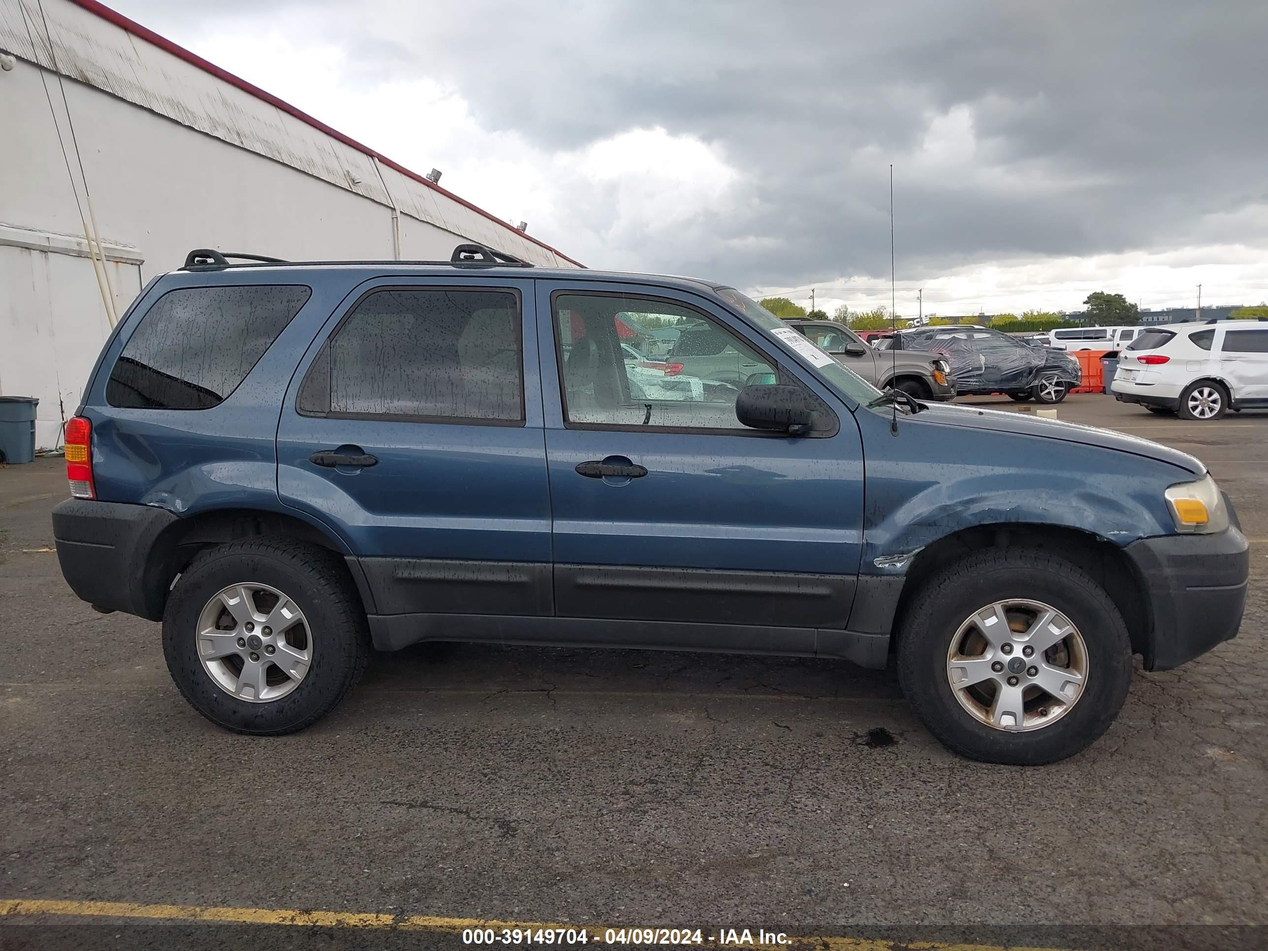 Photo 12 VIN: 1FMCU93126KA84955 - FORD ESCAPE 