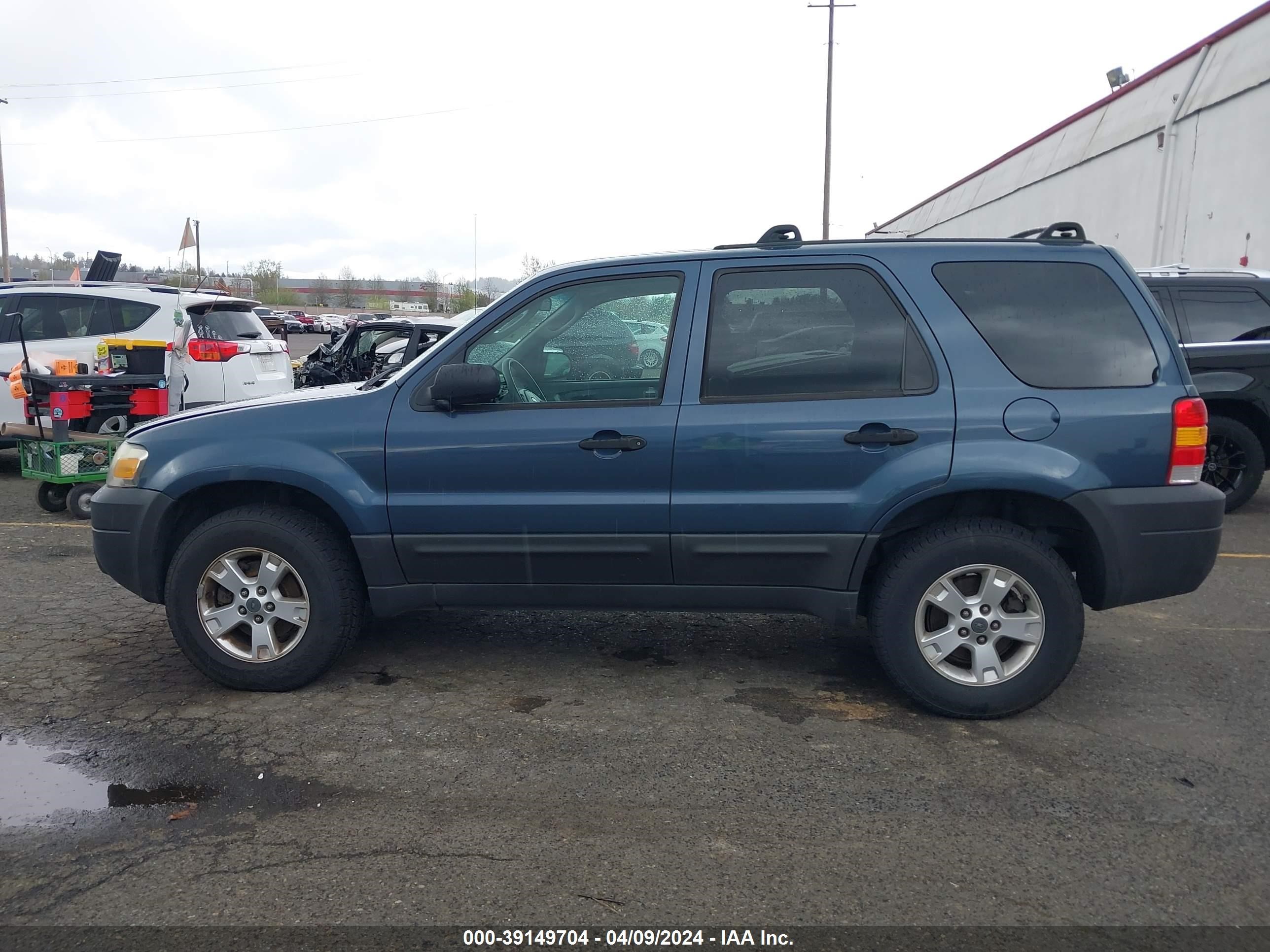 Photo 13 VIN: 1FMCU93126KA84955 - FORD ESCAPE 