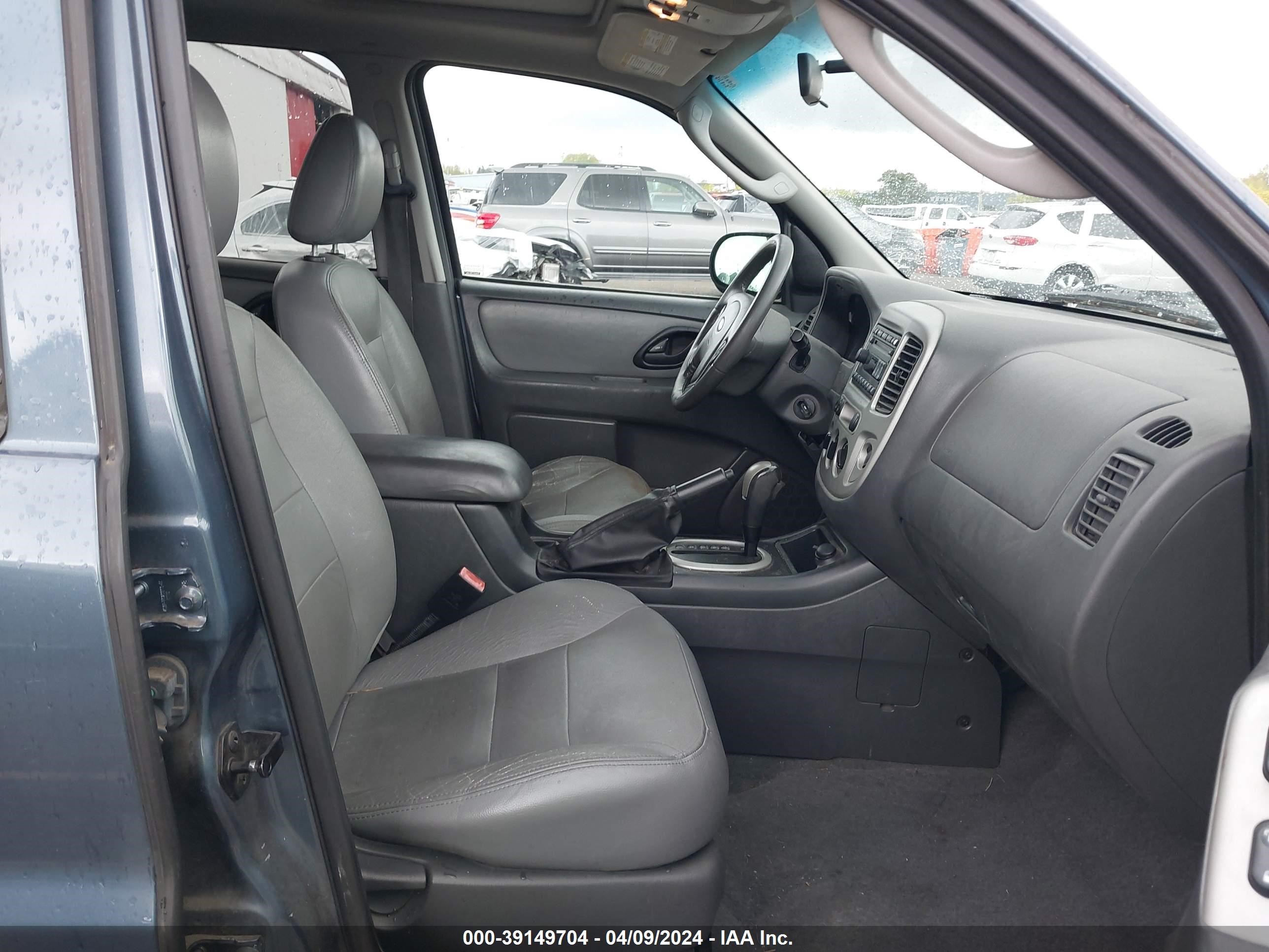 Photo 4 VIN: 1FMCU93126KA84955 - FORD ESCAPE 