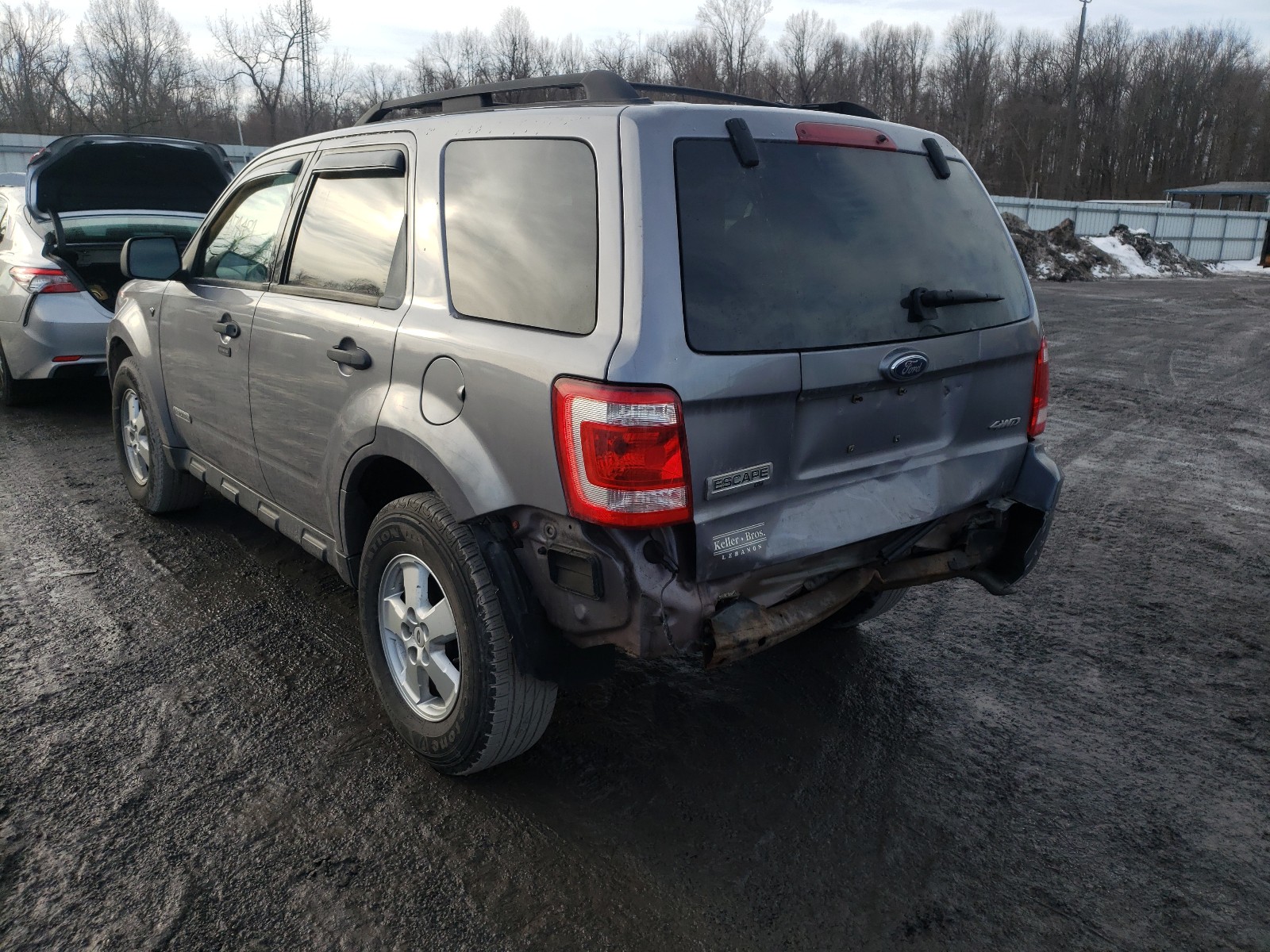 Photo 2 VIN: 1FMCU93138KA57380 - FORD ESCAPE XLT 