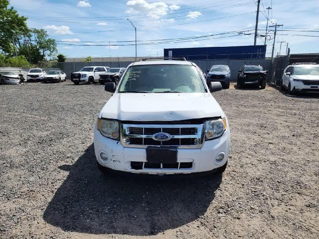 Photo 4 VIN: 1FMCU93138KB52005 - FORD ESCAPE 