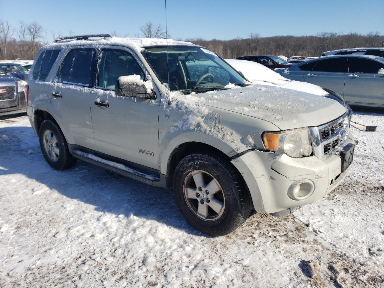 Photo 3 VIN: 1FMCU93138KC24028 - FORD ESCAPE 