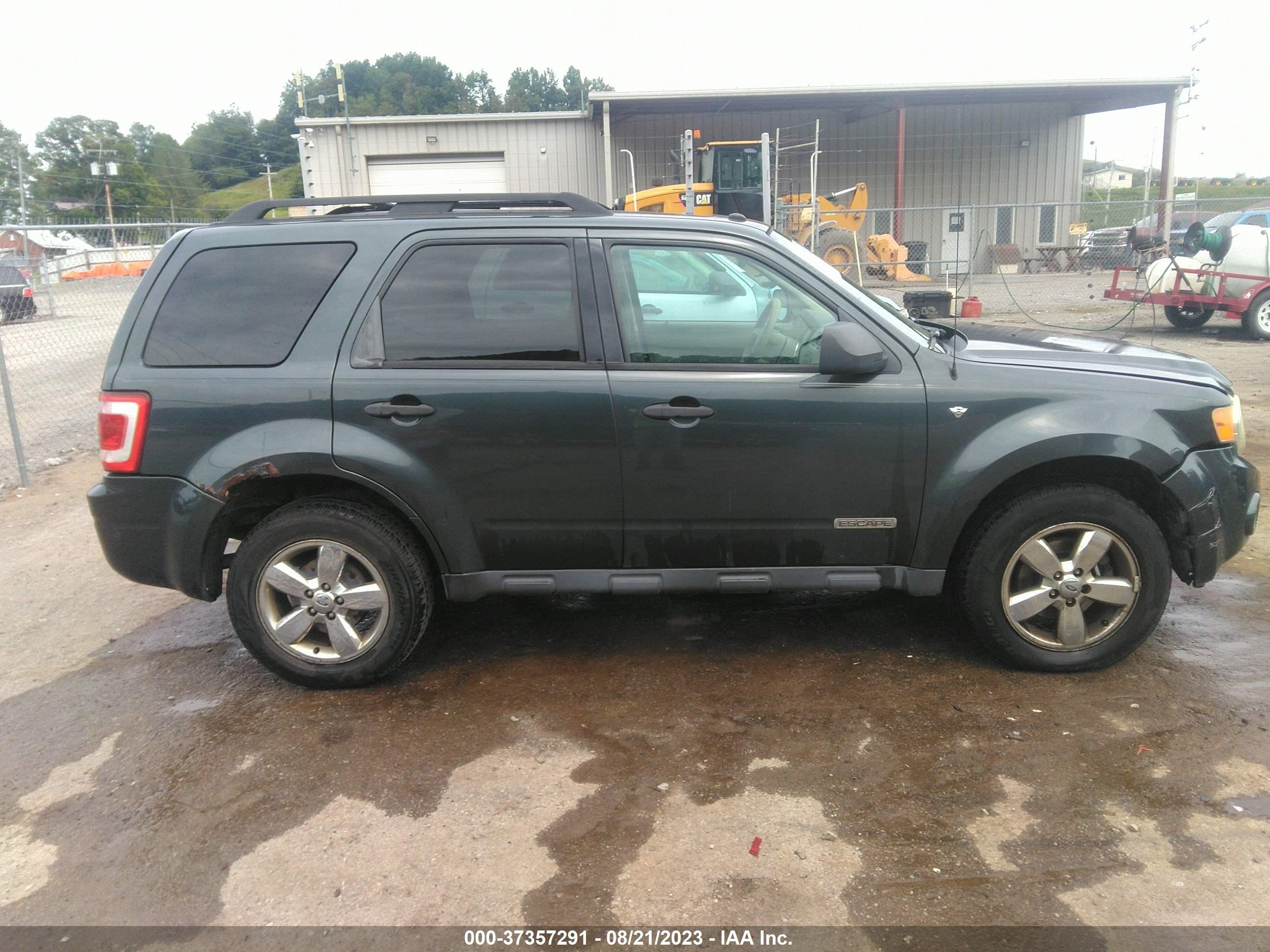 Photo 12 VIN: 1FMCU93138KD92140 - FORD ESCAPE 