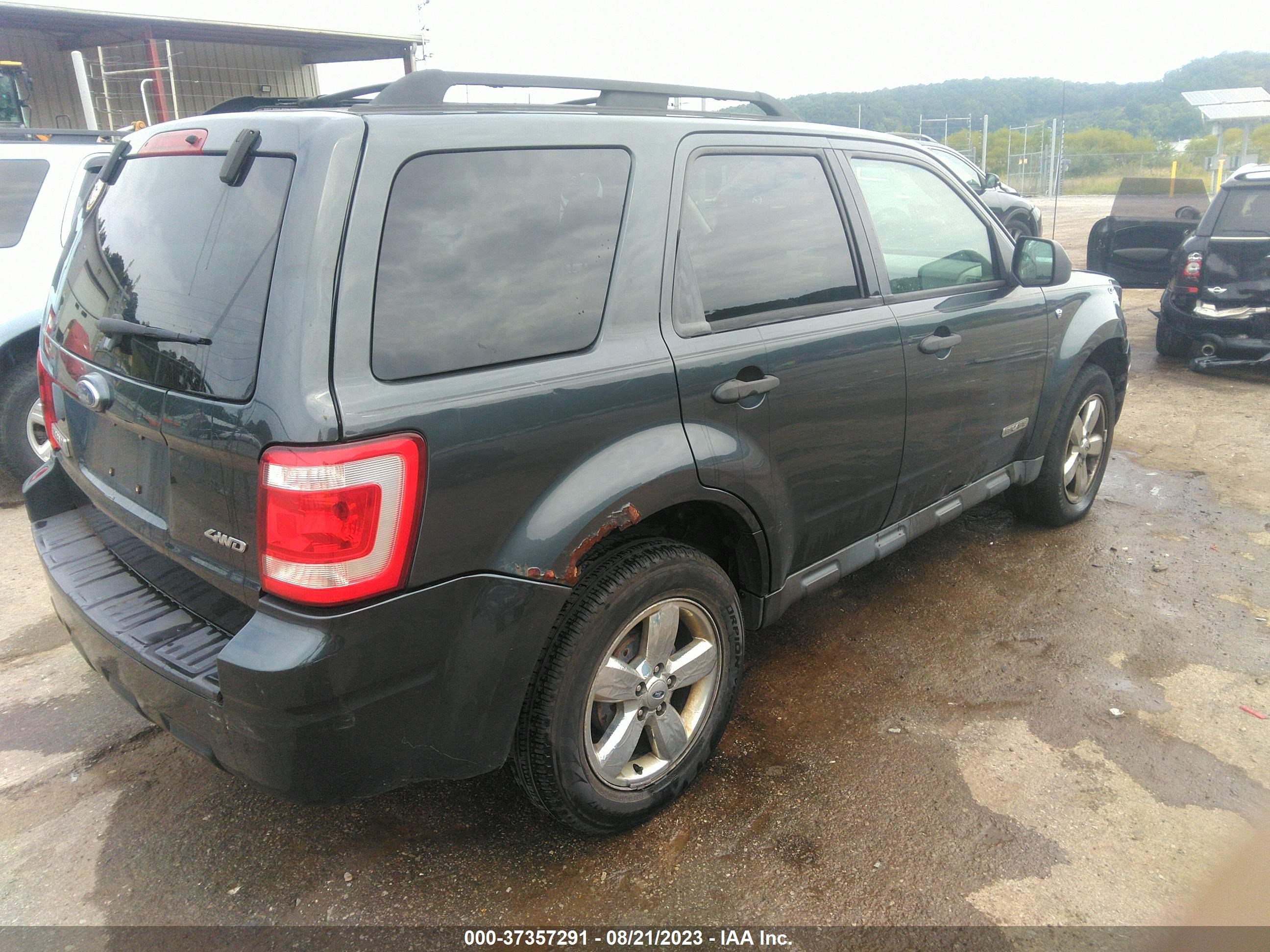 Photo 3 VIN: 1FMCU93138KD92140 - FORD ESCAPE 