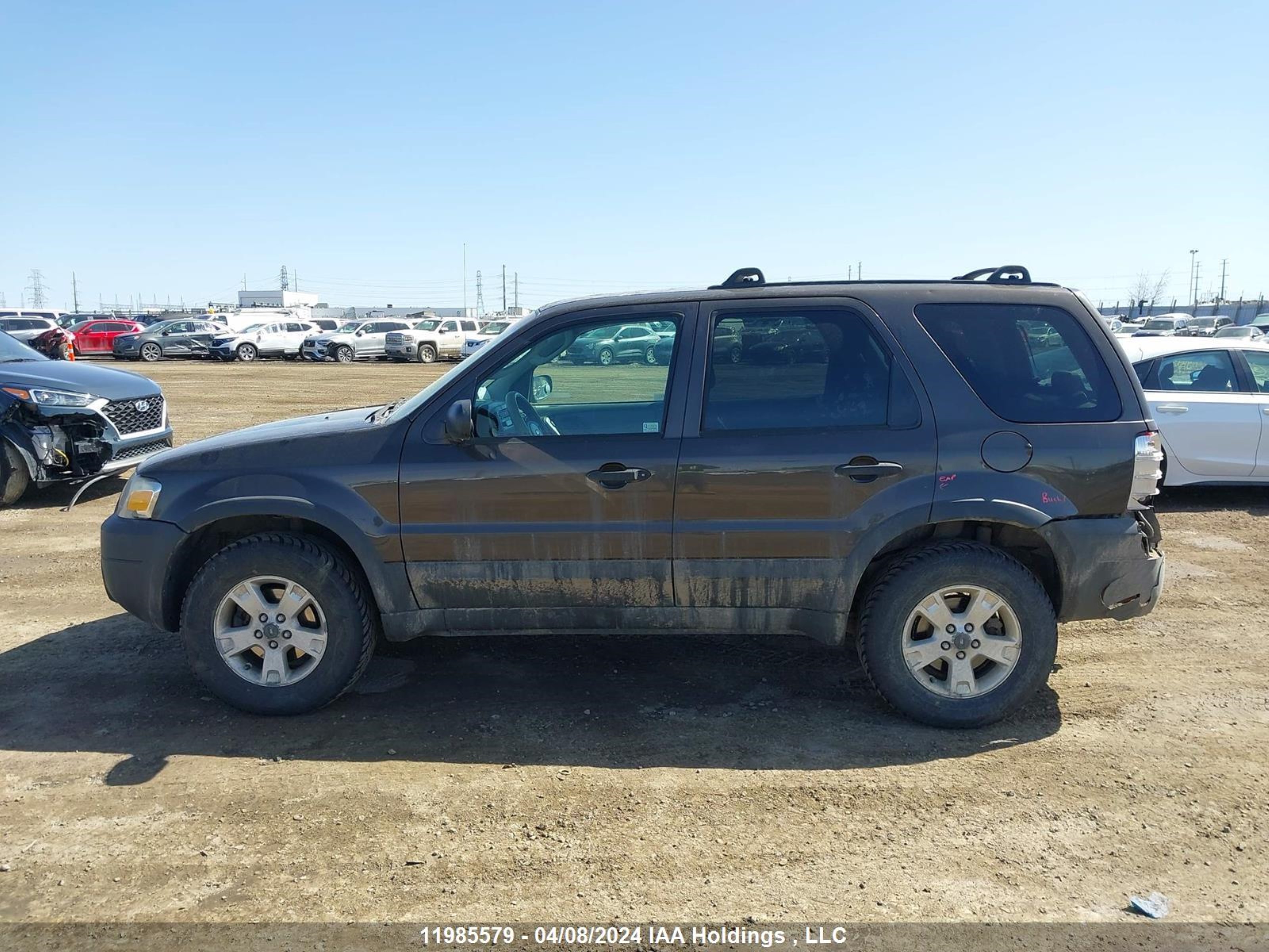 Photo 13 VIN: 1FMCU93147KB56966 - FORD ESCAPE 