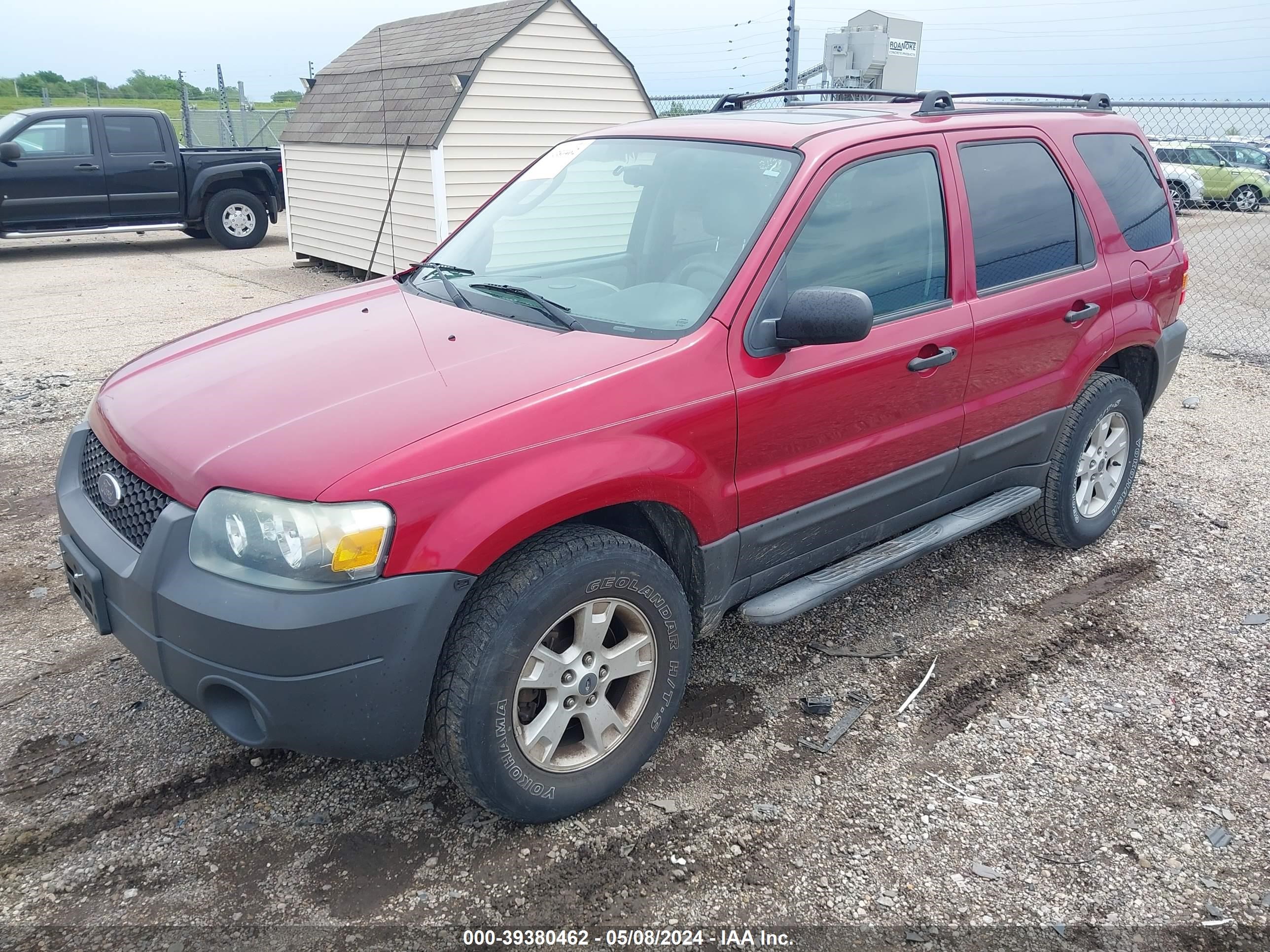 Photo 1 VIN: 1FMCU93155KD98453 - FORD ESCAPE 