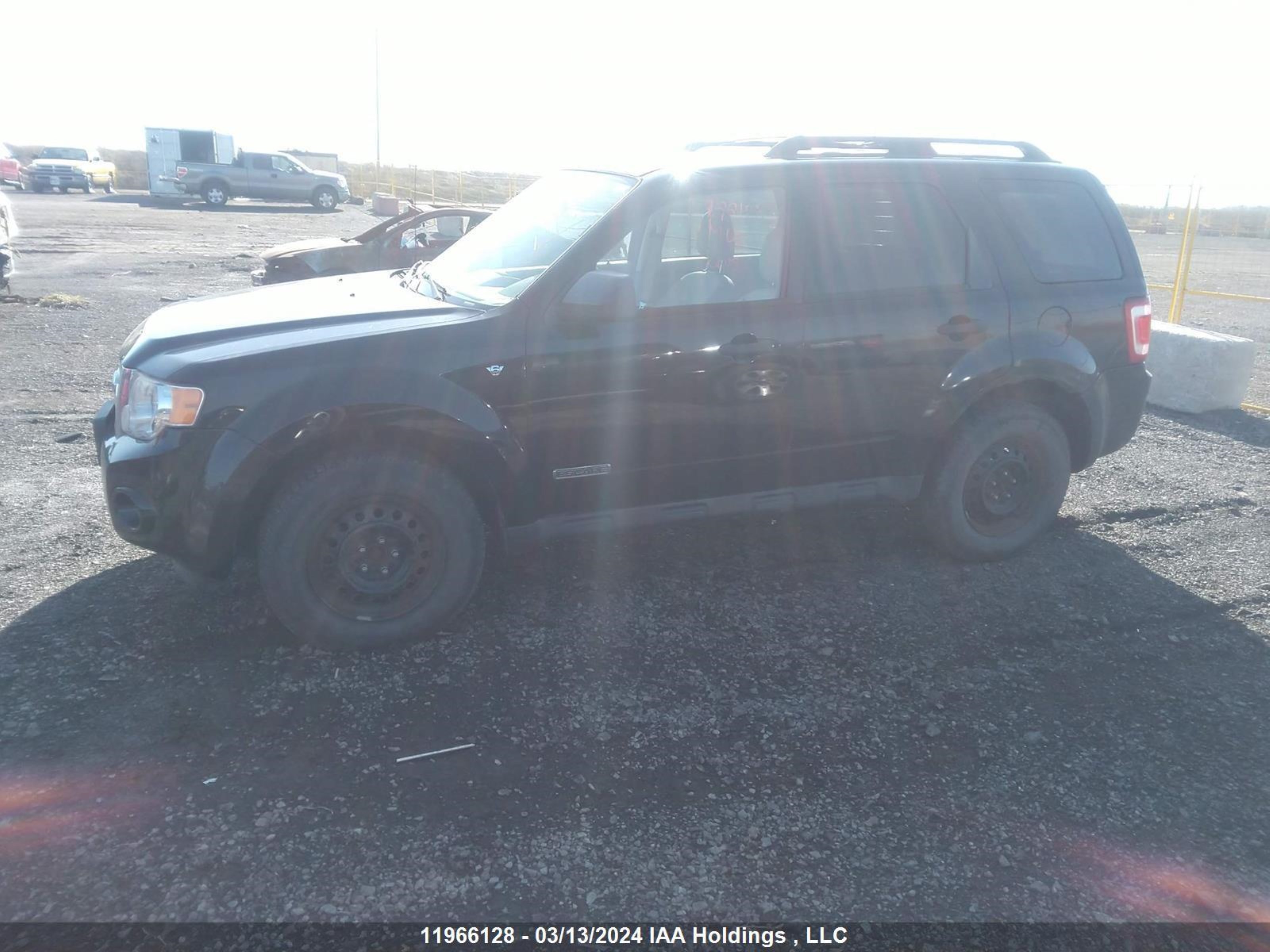 Photo 13 VIN: 1FMCU93158KC18067 - FORD ESCAPE 