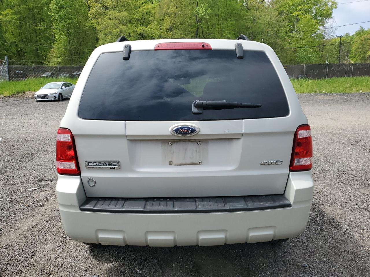 Photo 5 VIN: 1FMCU93158KD07878 - FORD ESCAPE 