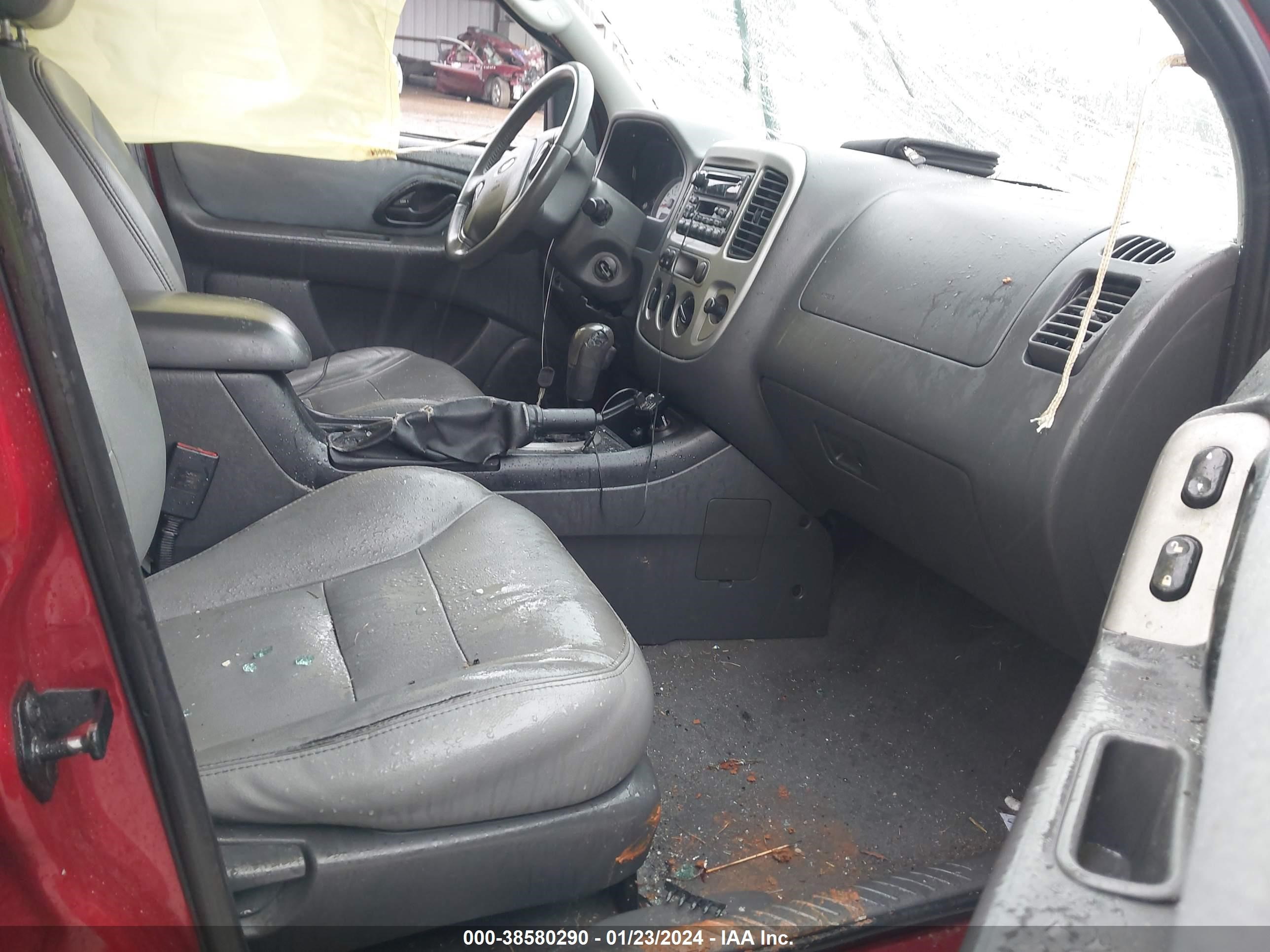 Photo 4 VIN: 1FMCU93165KA44568 - FORD ESCAPE 