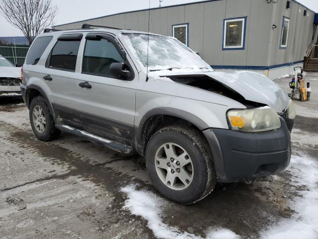 Photo 3 VIN: 1FMCU93165KB05644 - FORD ESCAPE 