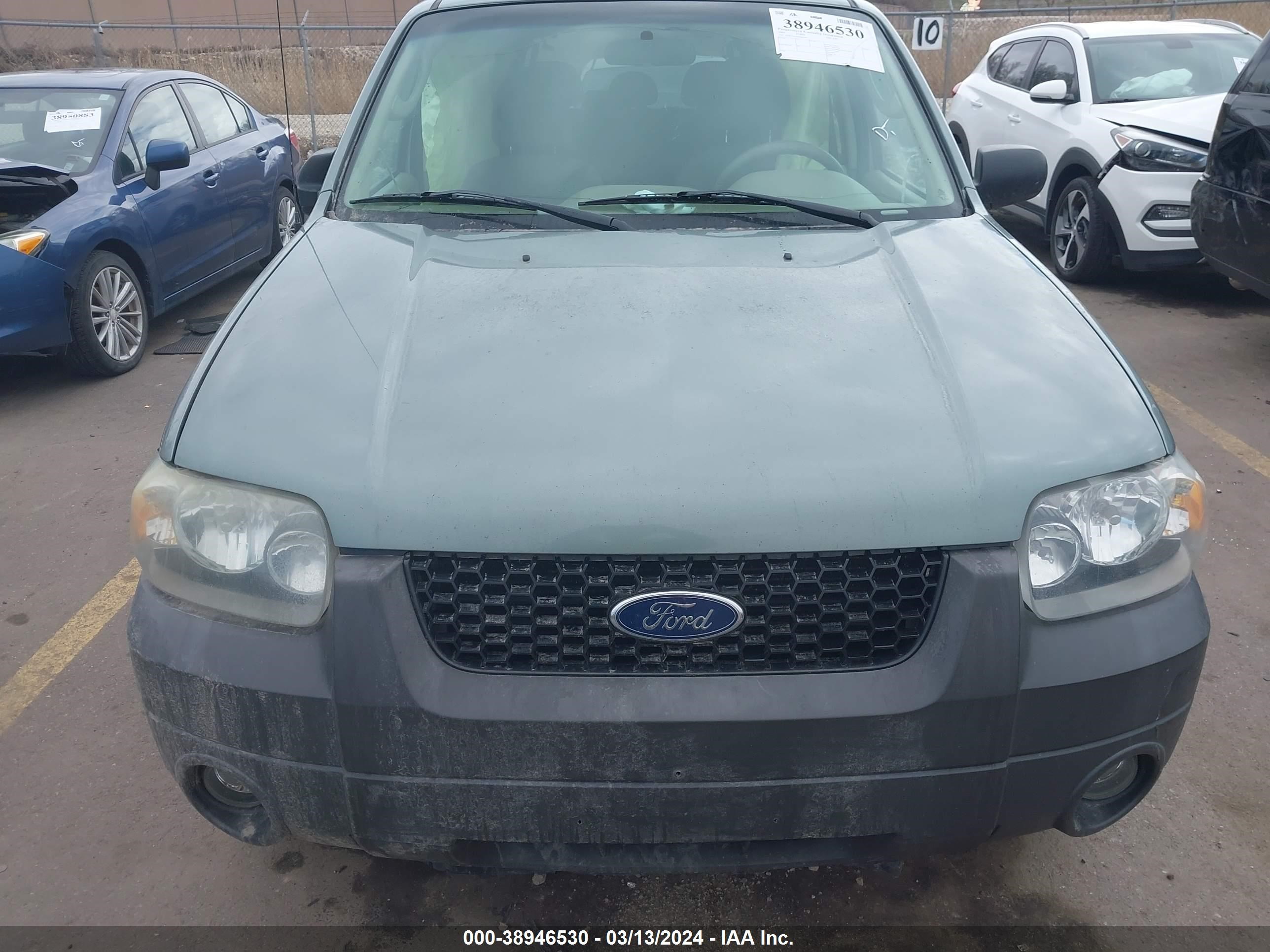 Photo 11 VIN: 1FMCU93165KB63821 - FORD ESCAPE 