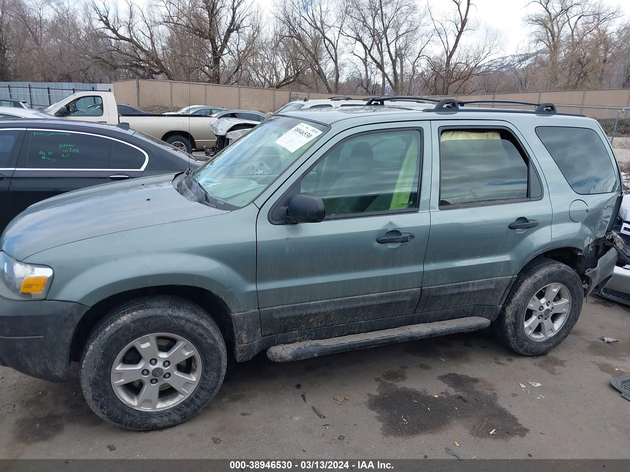 Photo 13 VIN: 1FMCU93165KB63821 - FORD ESCAPE 