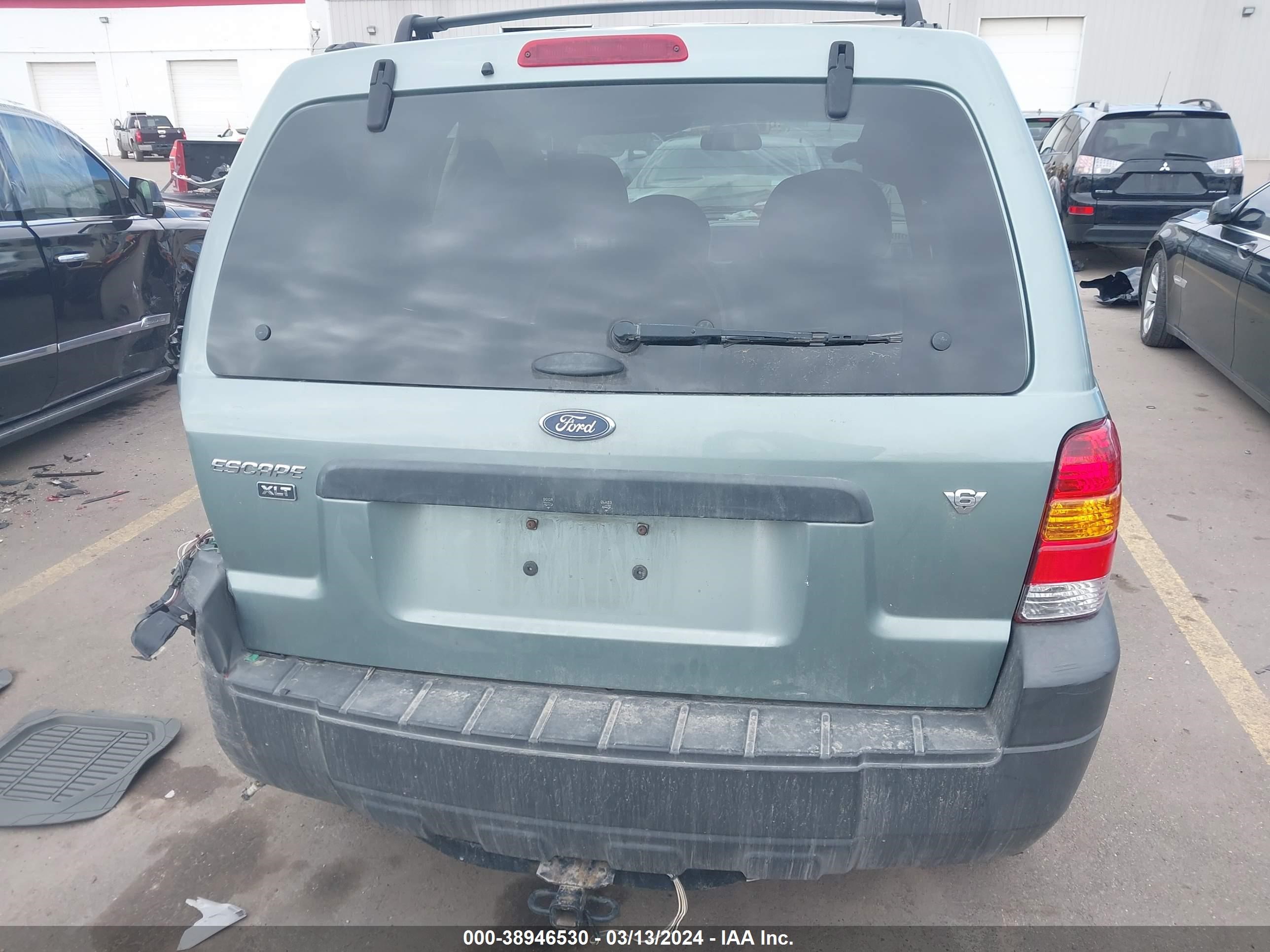 Photo 15 VIN: 1FMCU93165KB63821 - FORD ESCAPE 