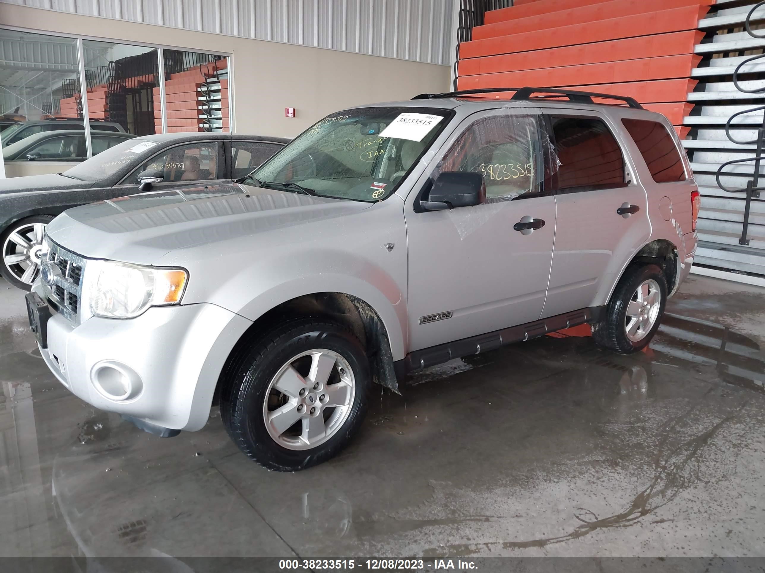 Photo 1 VIN: 1FMCU93168KE09559 - FORD ESCAPE 