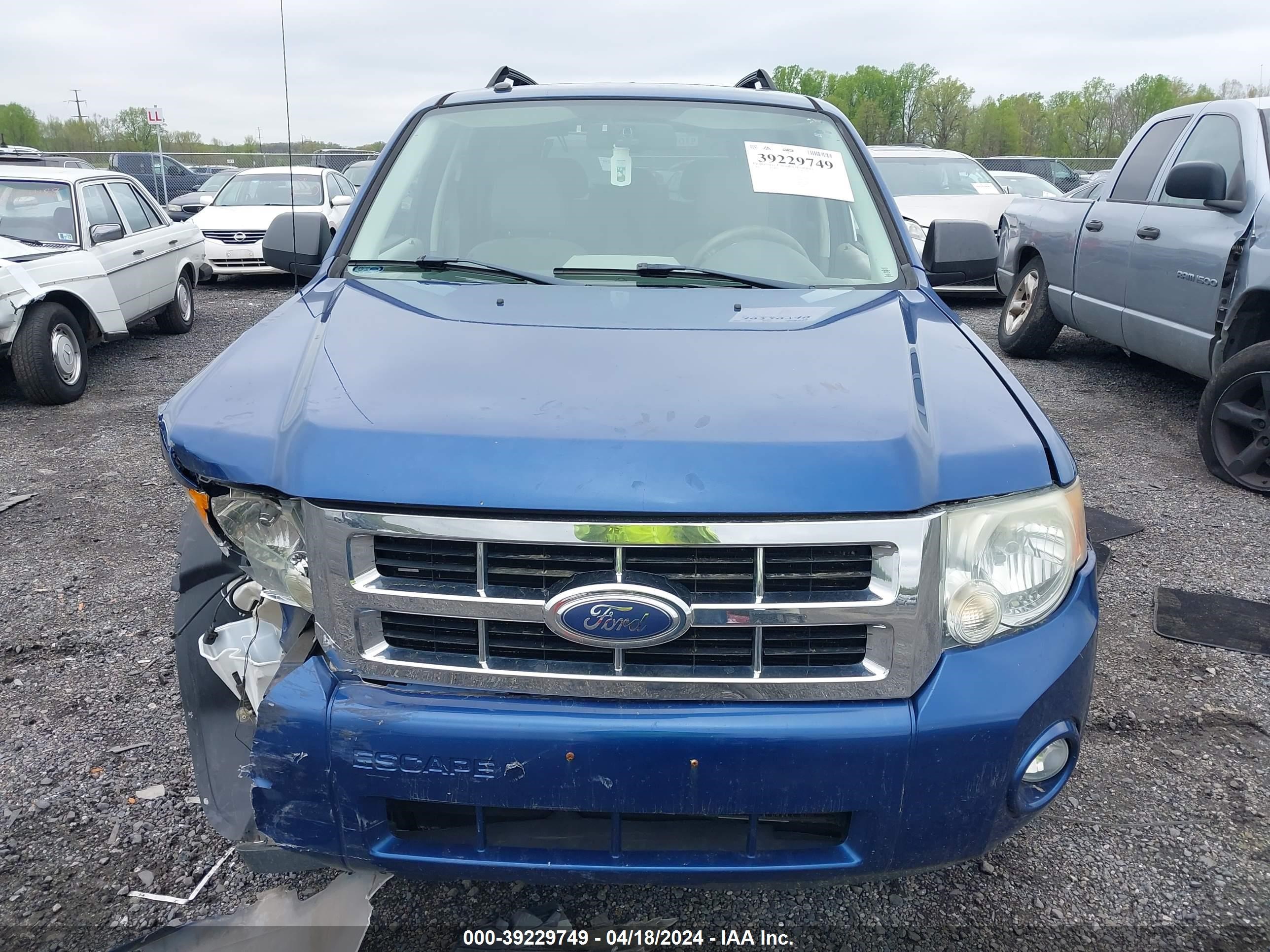 Photo 12 VIN: 1FMCU93178KA34555 - FORD ESCAPE 