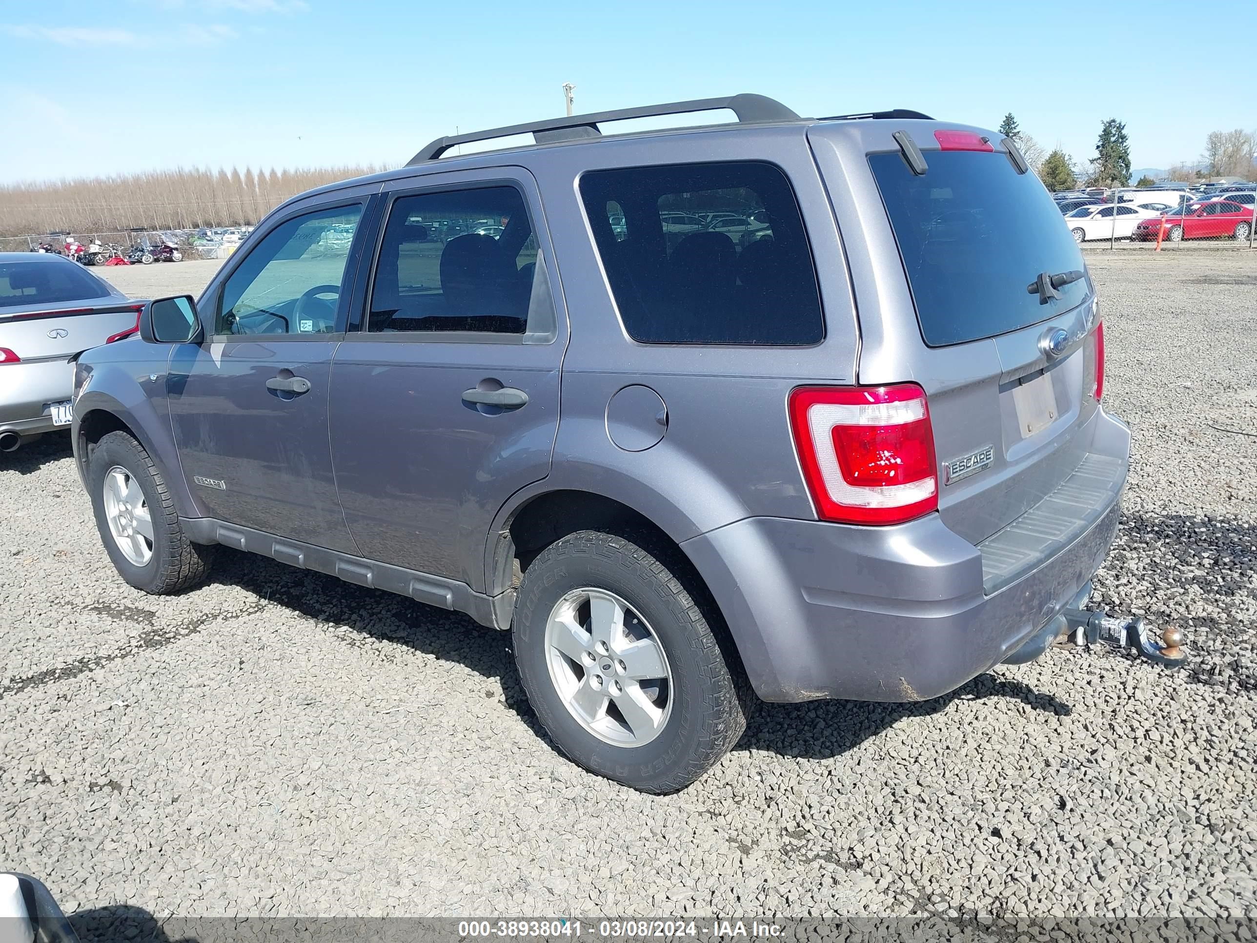 Photo 2 VIN: 1FMCU93178KD56306 - FORD ESCAPE 