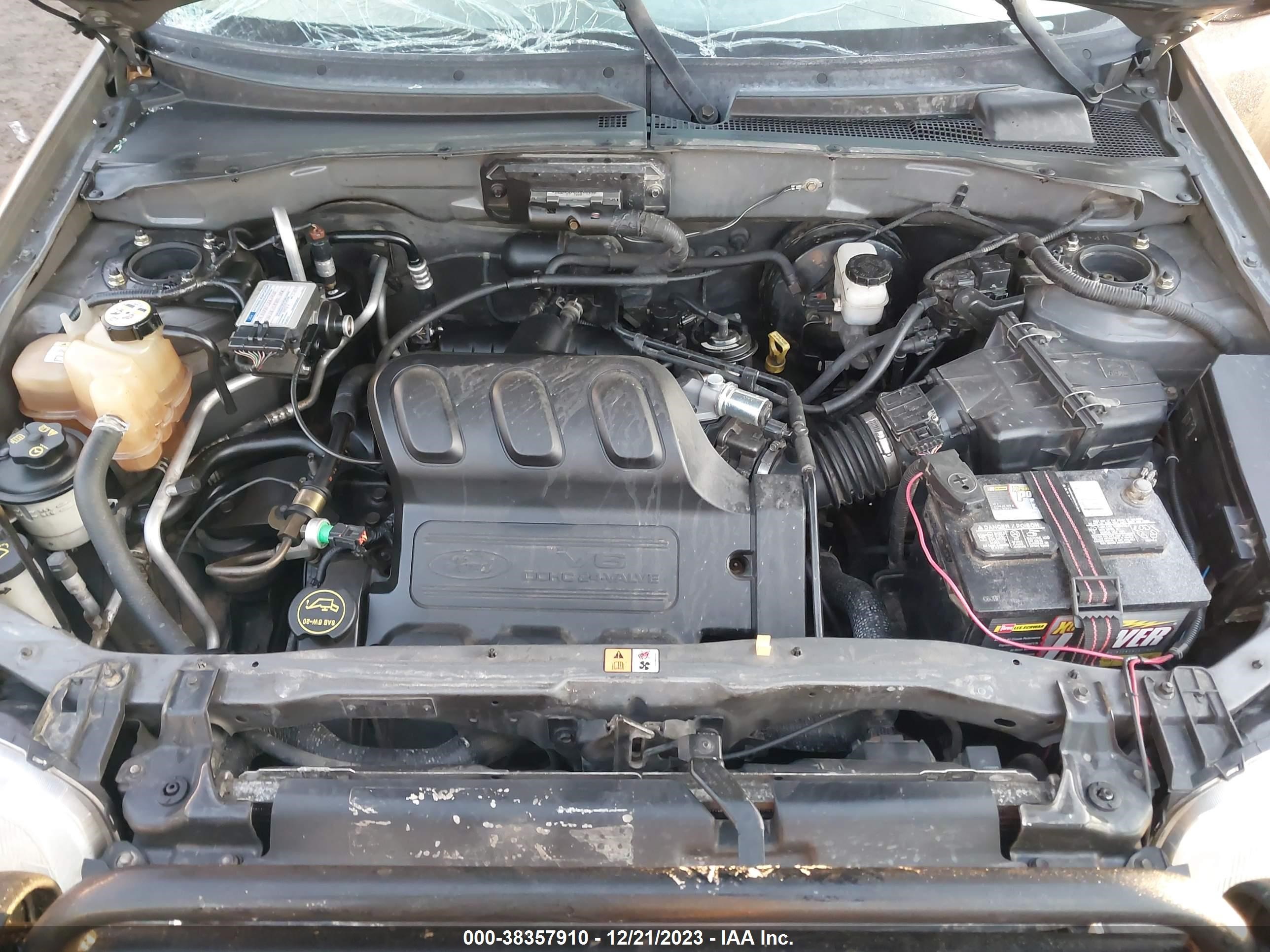 Photo 9 VIN: 1FMCU93193KB02685 - FORD ESCAPE 