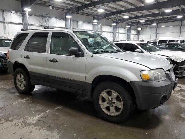 Photo 3 VIN: 1FMCU93195KD75872 - FORD ESCAPE 