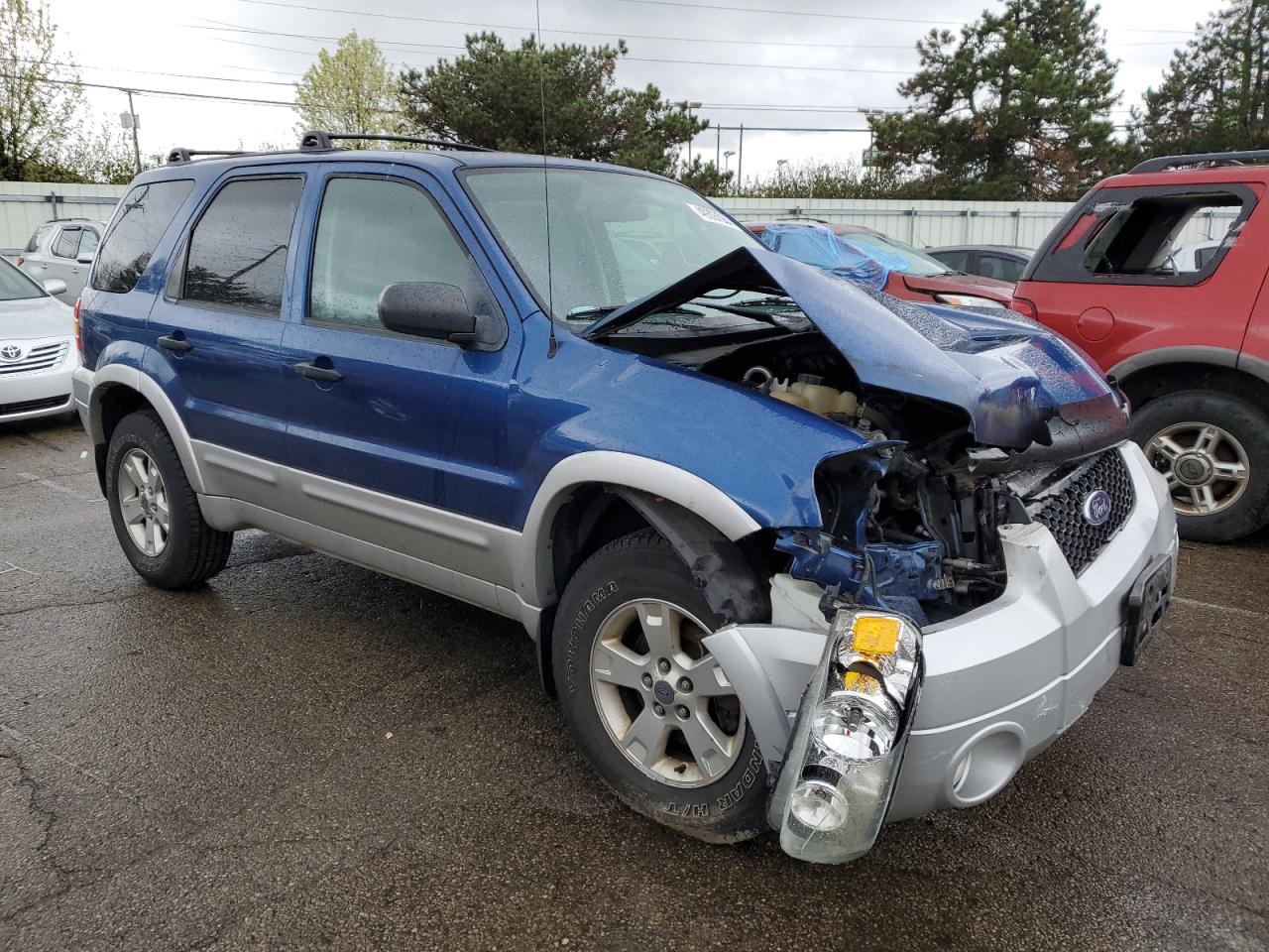 Photo 3 VIN: 1FMCU93197KB36289 - FORD ESCAPE 