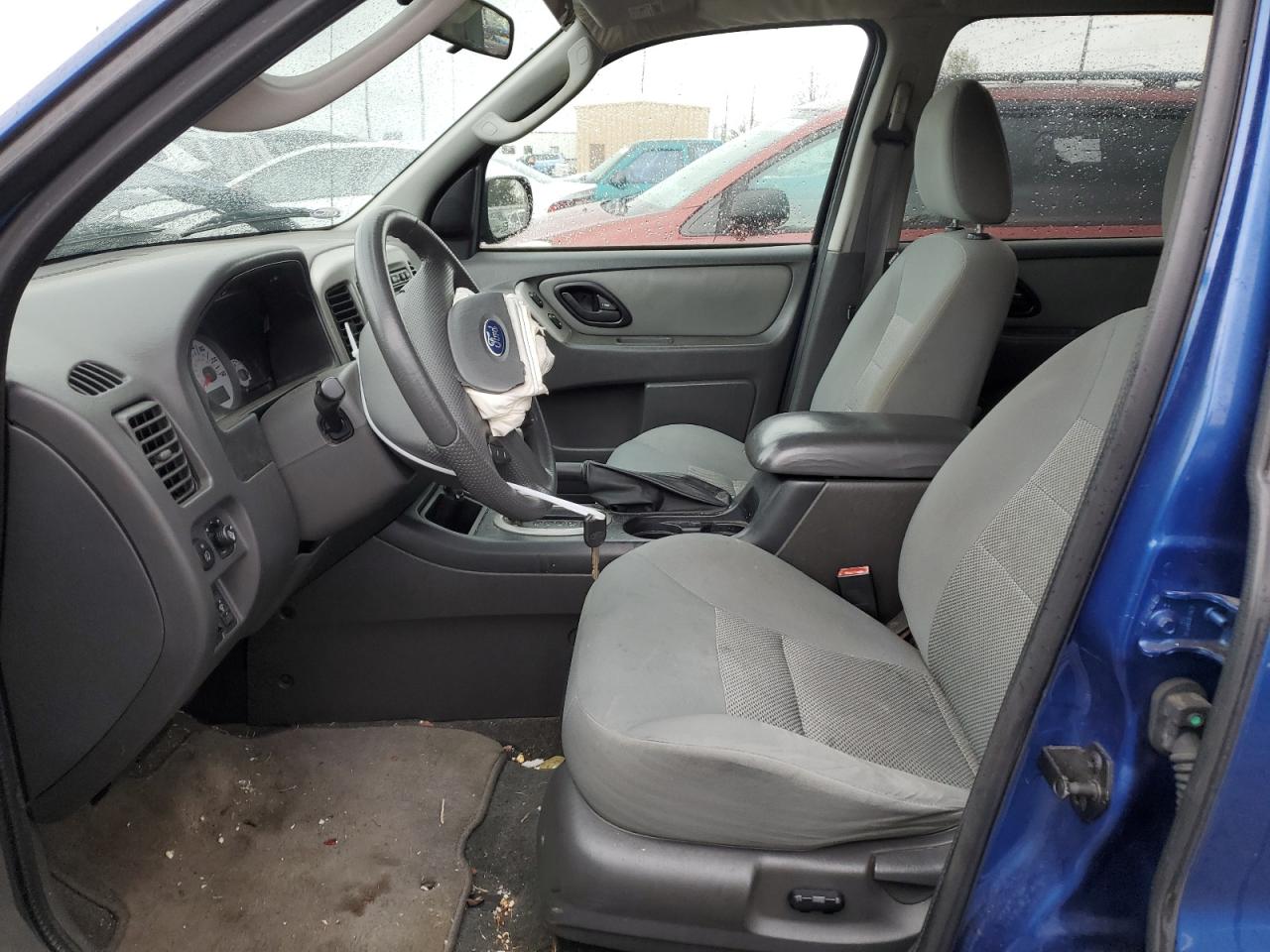 Photo 6 VIN: 1FMCU93197KB36289 - FORD ESCAPE 