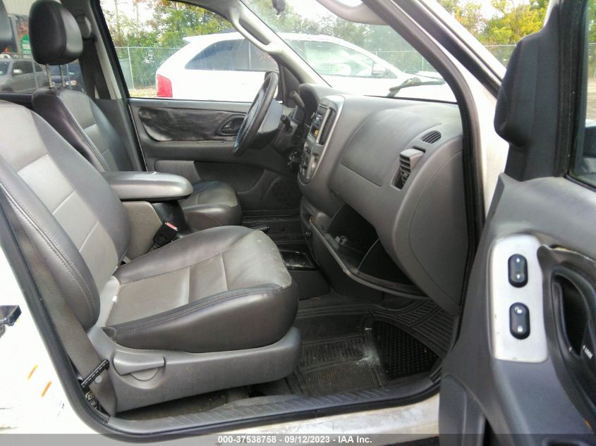 Photo 4 VIN: 1FMCU931X3KA34185 - FORD ESCAPE 